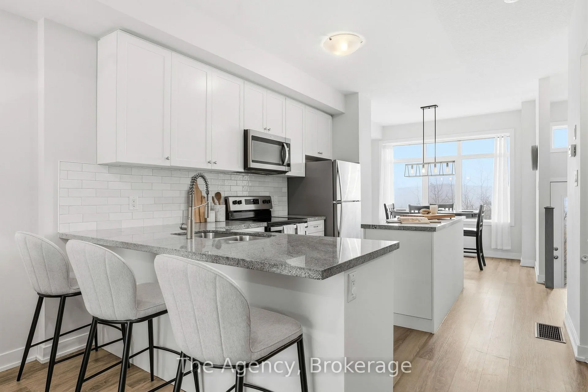 Photo 9 of 59 Markle Crescent, Hamilton, Ancaster — HOMEH
