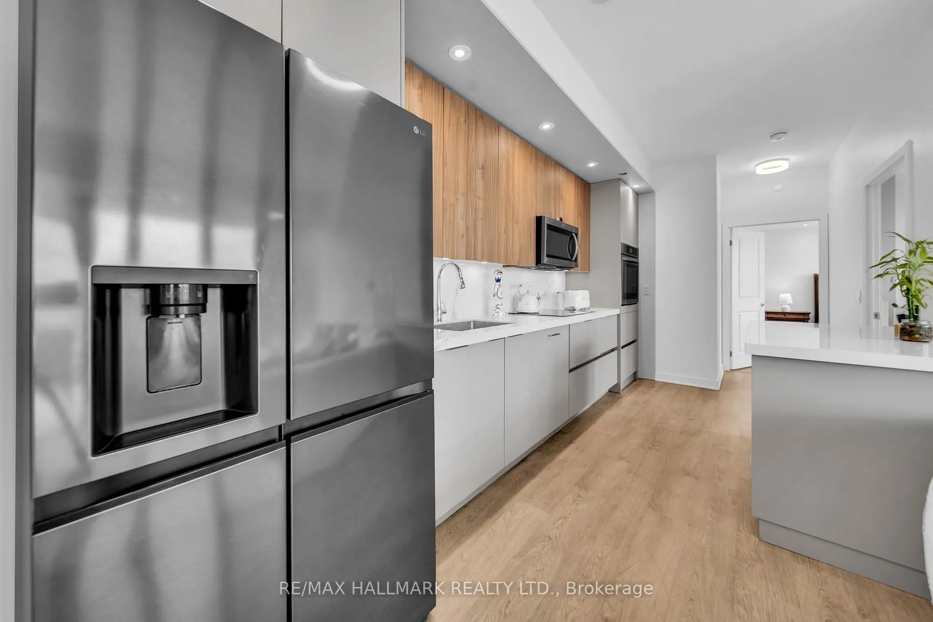 Photo 12 of Unit 1506, 120 Eagle Rock Way, Vaughan, Rural Vaughan — HOMEH
