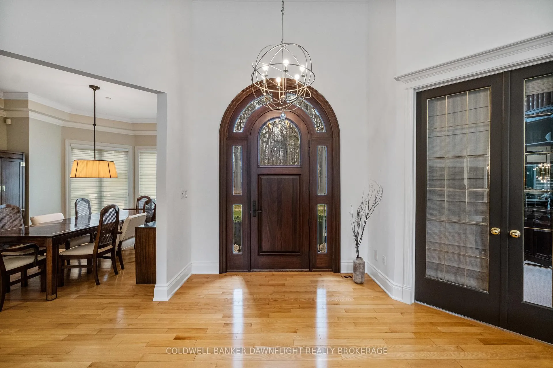 Photo 4 of 9923 Parkview Crescent, Lambton Shores, Grand Bend — HOMEH