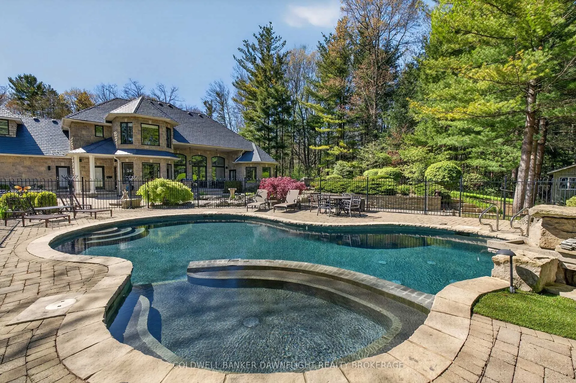 Photo 40 of 9923 Parkview Crescent, Lambton Shores, Grand Bend — HOMEH
