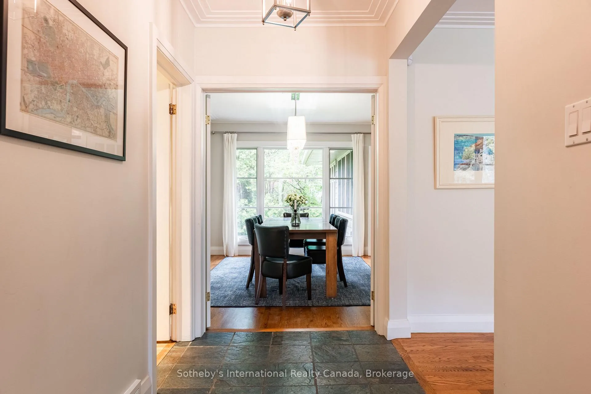 Photo 4 of 237 Burgundy Drive, Oakville, Morrison — HOMEH