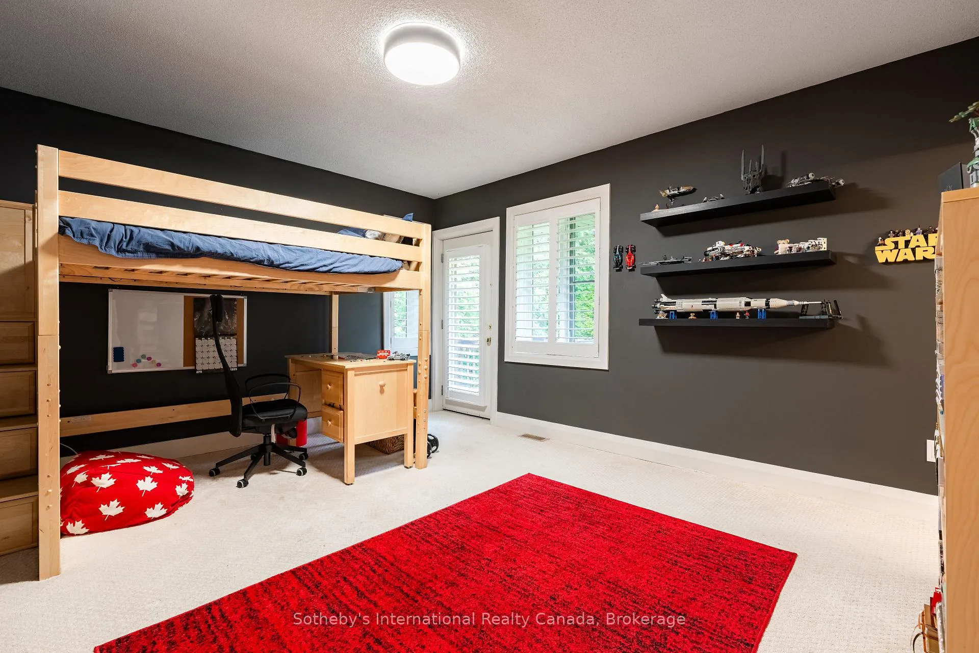 Photo 24 of 237 Burgundy Drive, Oakville, Morrison — HOMEH