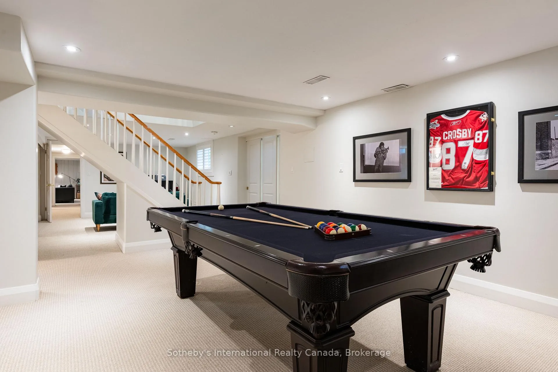 Photo 28 of 237 Burgundy Drive, Oakville, Morrison — HOMEH