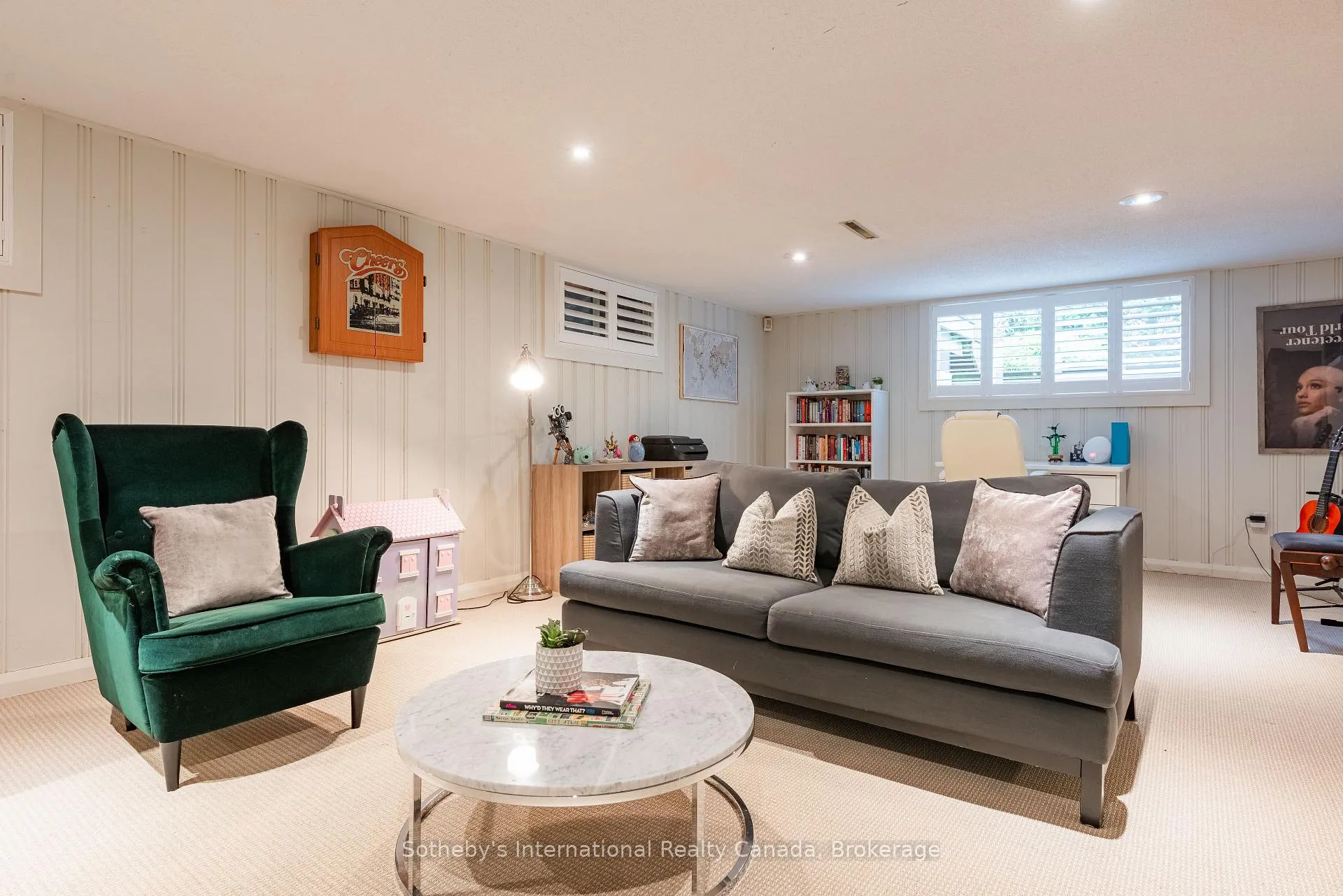 Photo 35 of 237 Burgundy Drive, Oakville, Morrison — HOMEH