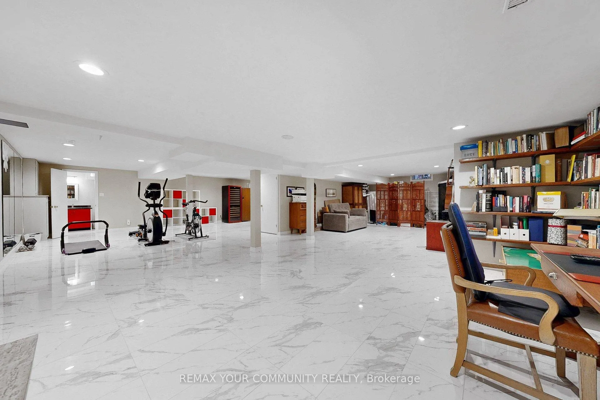 Photo 26 of 186 Wigwoss Drive, Vaughan, East Woodbridge — HOMEH