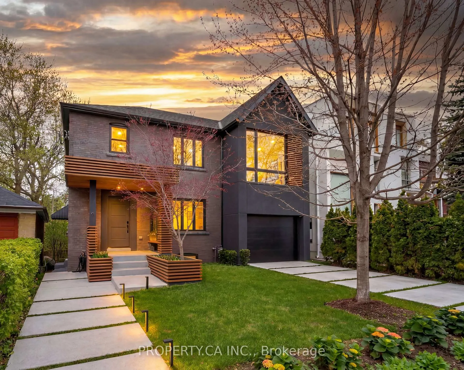 Photo 1 of 9 Maughan Crescent, Toronto, The Beaches — HOMEH