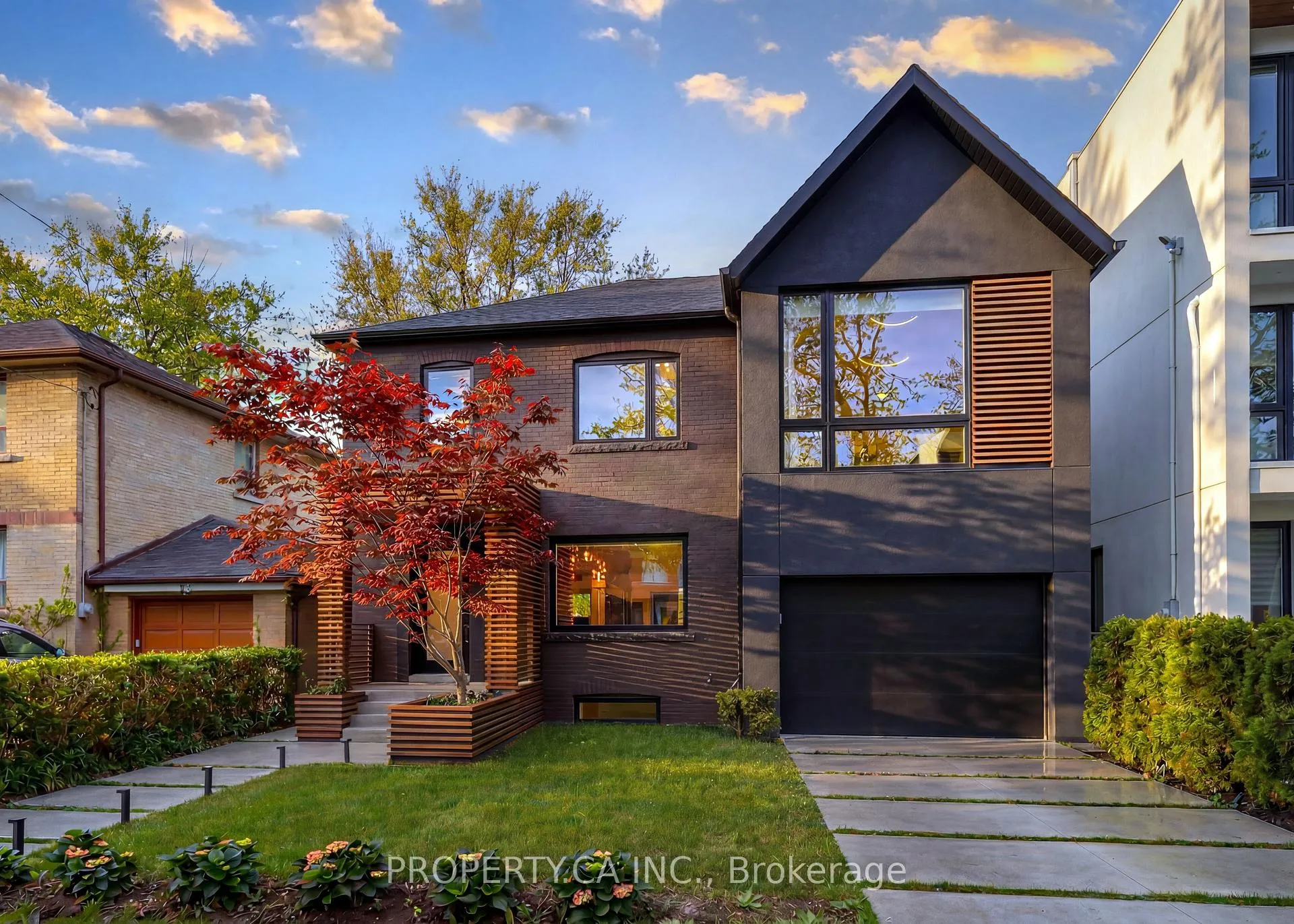 Photo 2 of 9 Maughan Crescent, Toronto, The Beaches — HOMEH