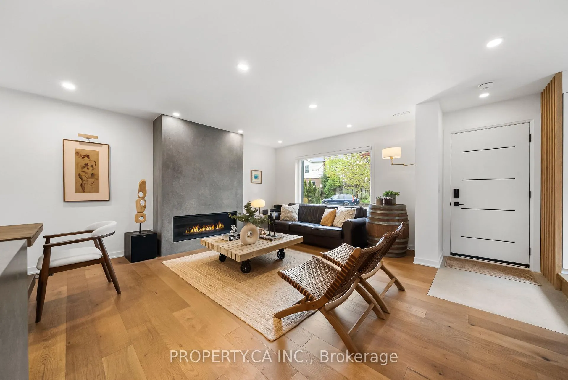 Photo 7 of 9 Maughan Crescent, Toronto, The Beaches — HOMEH