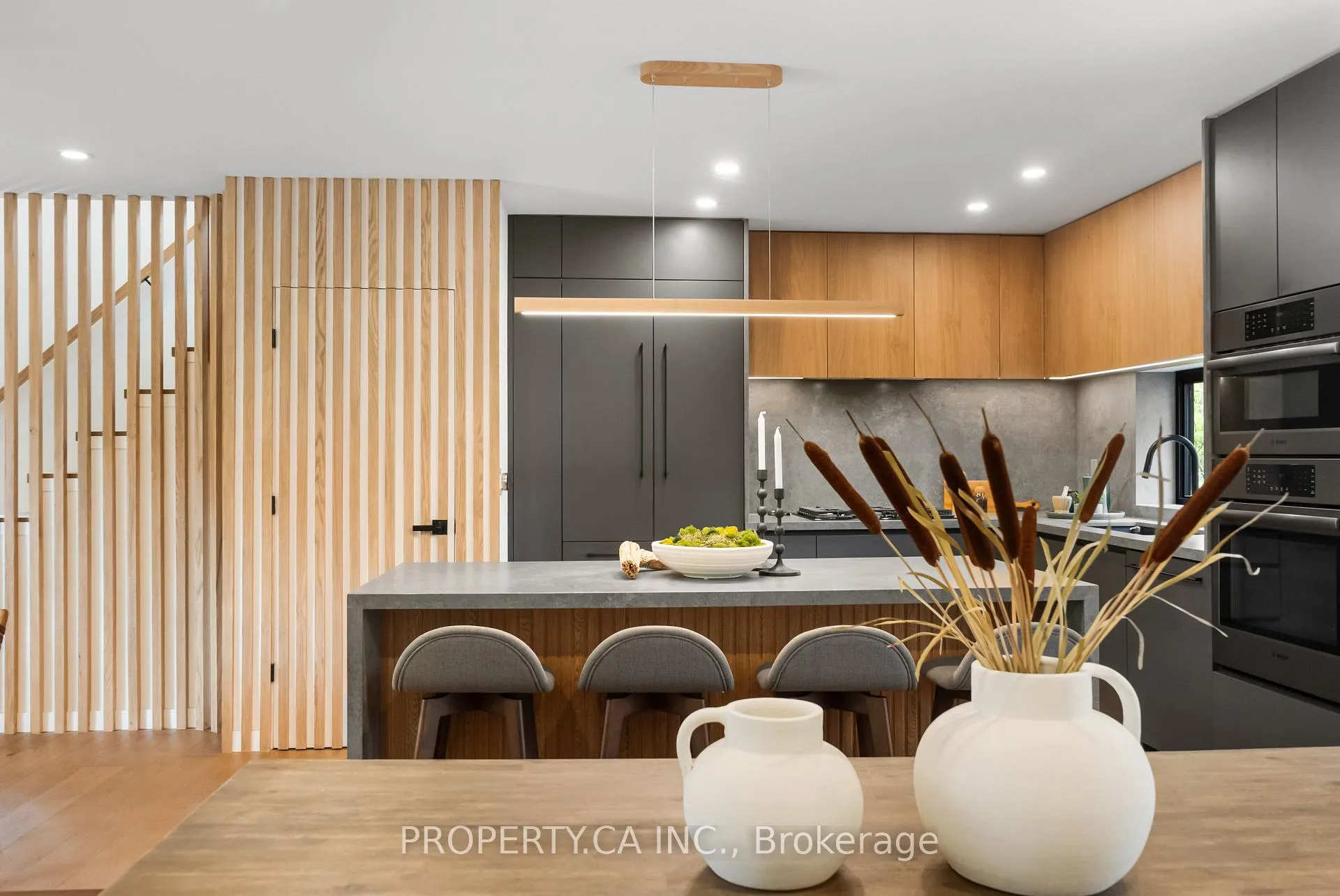 Photo 16 of 9 Maughan Crescent, Toronto, The Beaches — HOMEH
