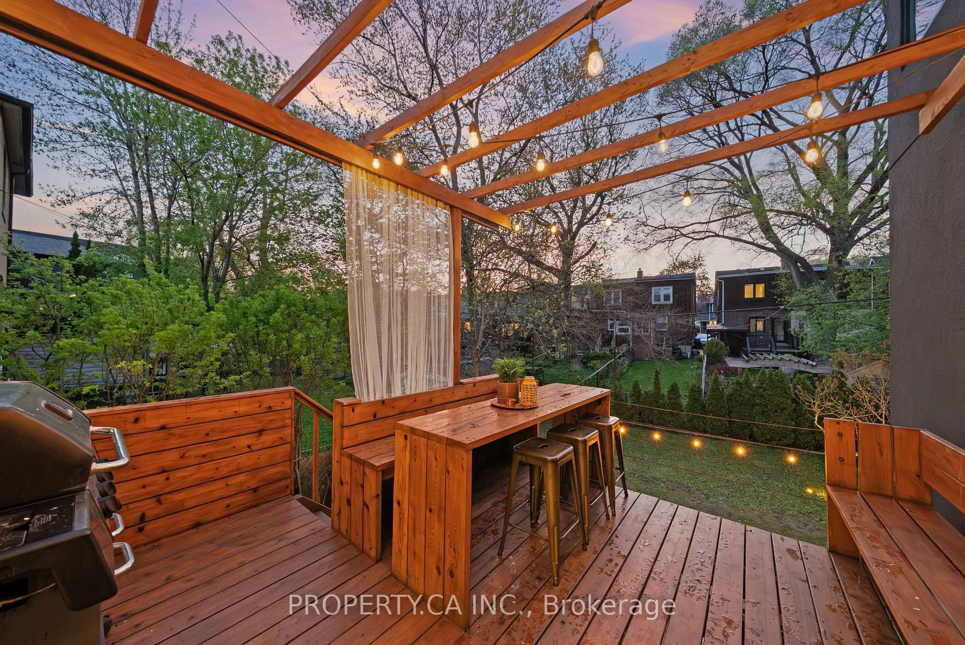 Photo 23 of 9 Maughan Crescent, Toronto, The Beaches — HOMEH