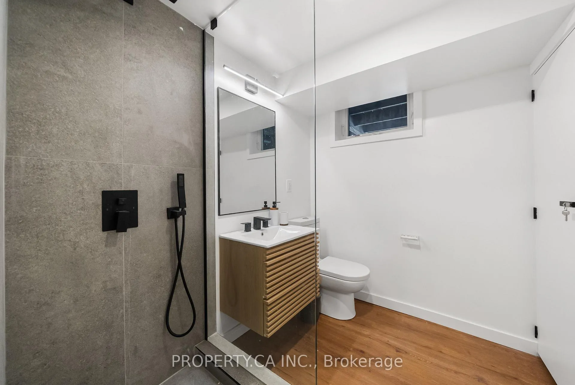 Photo 44 of 9 Maughan Crescent, Toronto, The Beaches — HOMEH