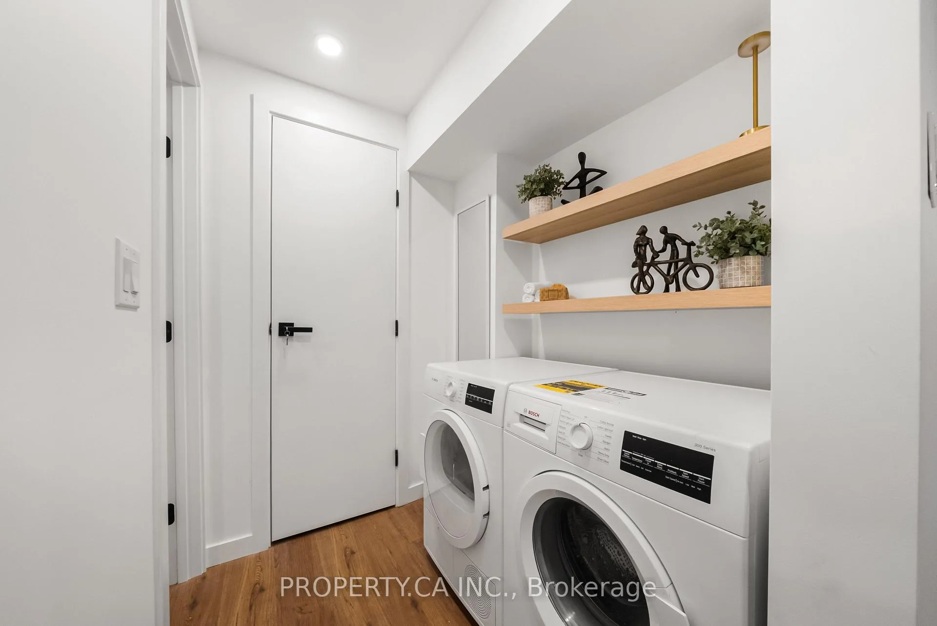 Photo 45 of 9 Maughan Crescent, Toronto, The Beaches — HOMEH
