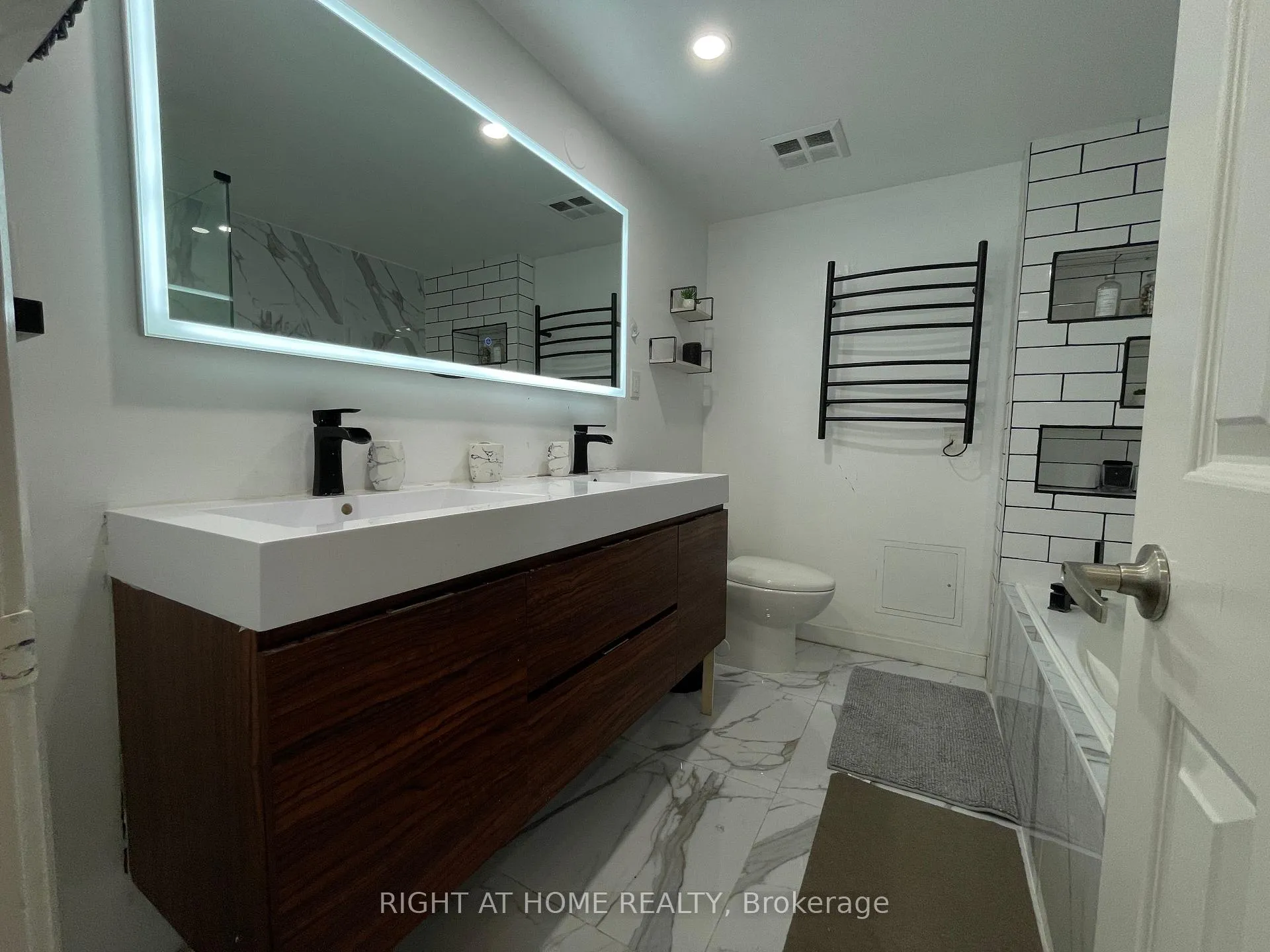 Photo 22 of Unit 1507, 298 Jarvis Street, Toronto, Church-Yonge Corridor — HOMEH