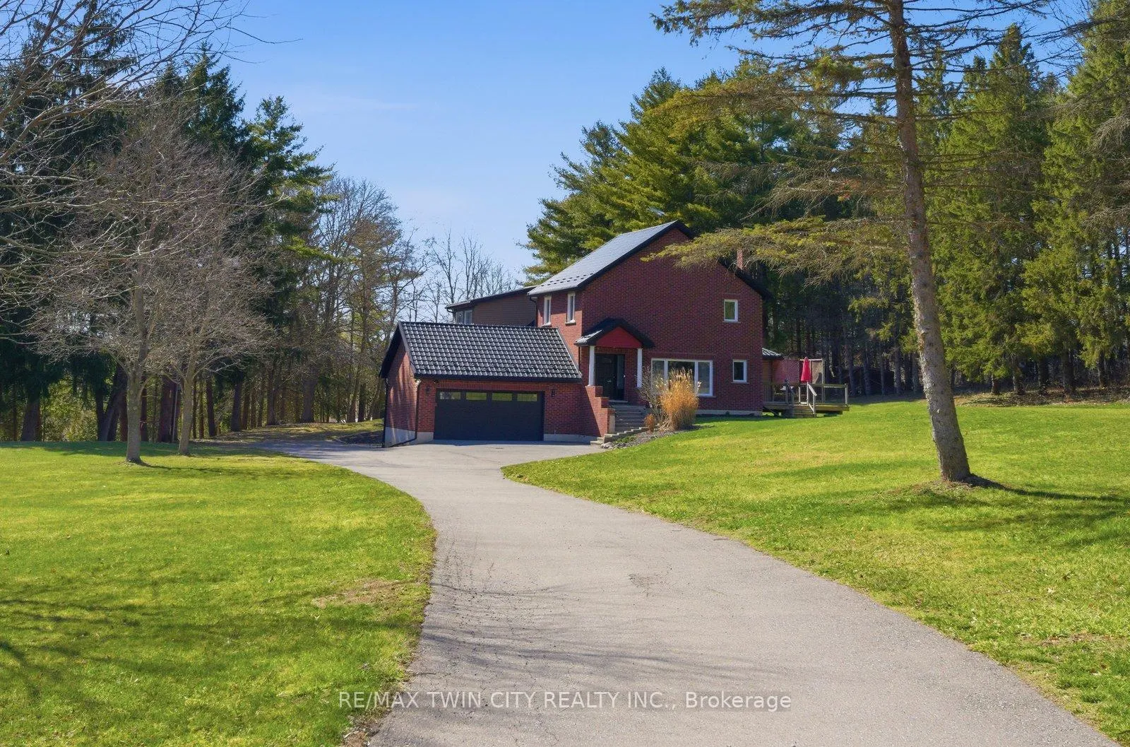 Photo 2 of 25 Hammond Road, Brant, Brantford Twp — HOMEH