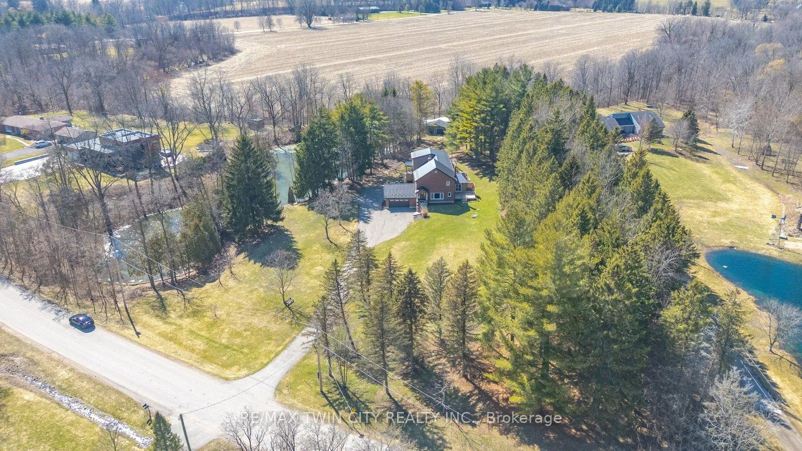 Photo 3 of 25 Hammond Road, Brant, Brantford Twp — HOMEH