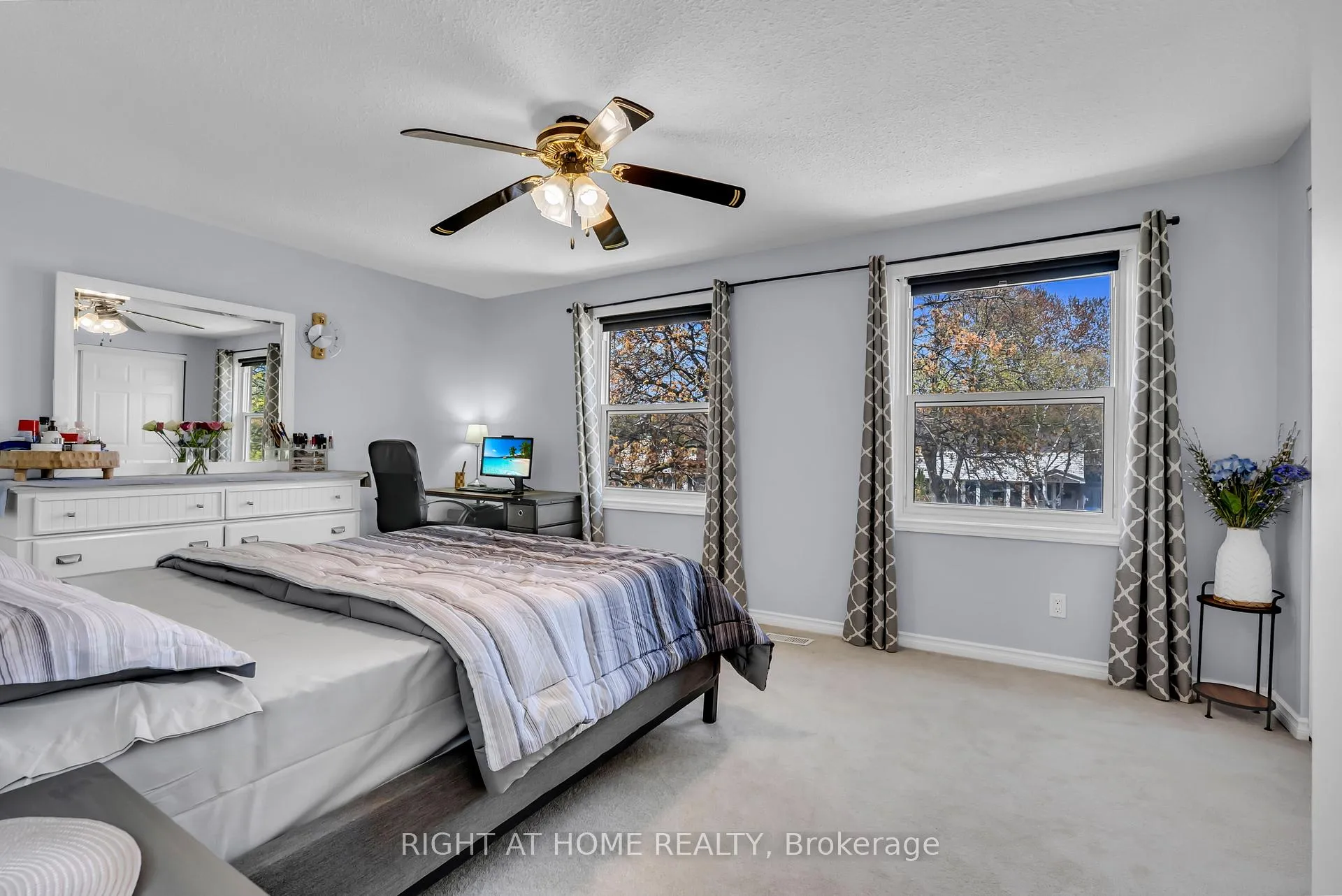Photo 19 of 940 Gentry Crescent, Oshawa, Eastdale — HOMEH