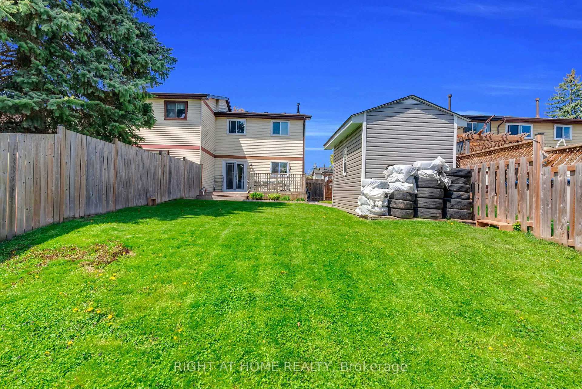 Photo 38 of 940 Gentry Crescent, Oshawa, Eastdale — HOMEH