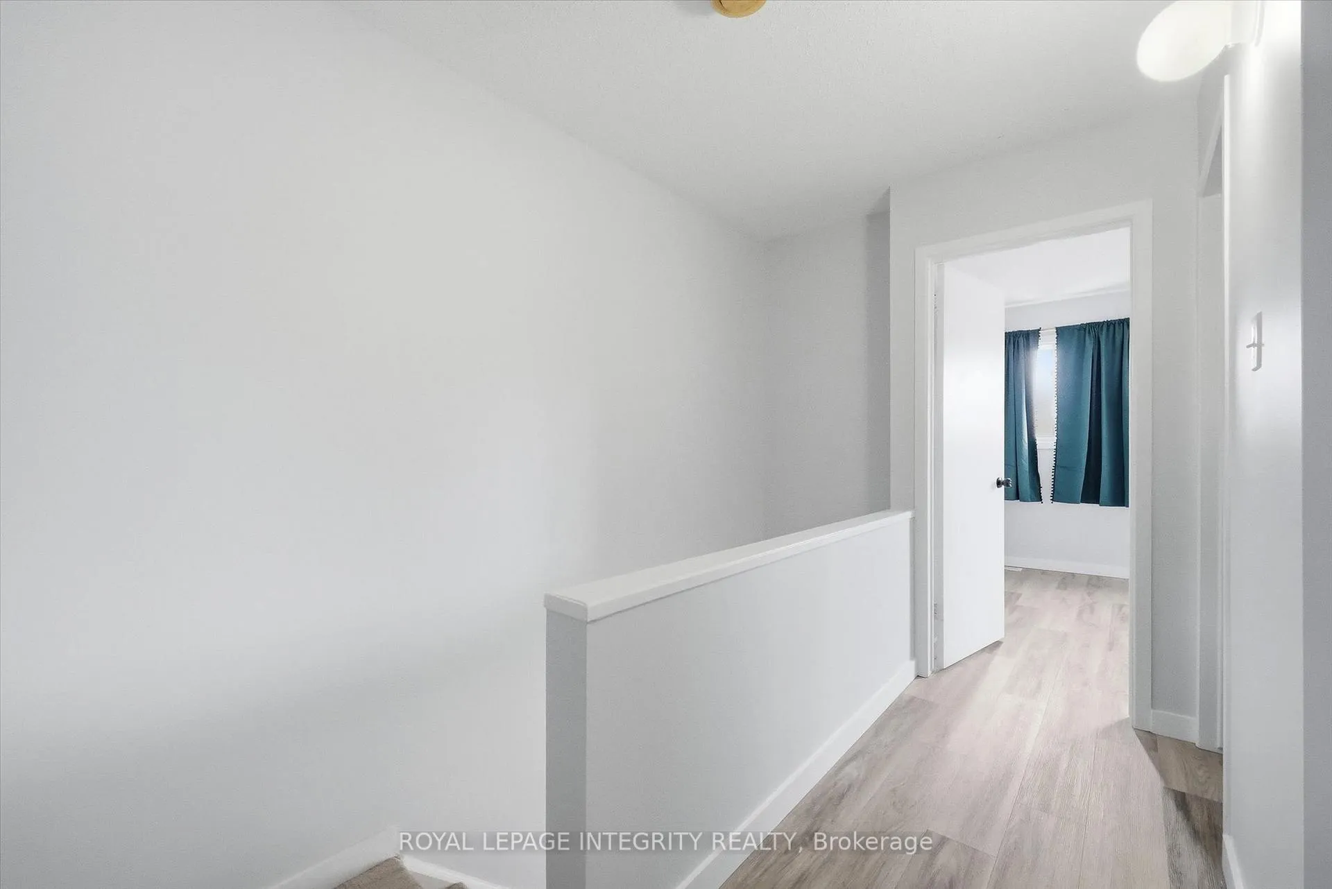 Photo 19 of 228 Millroad Way, Ottawa, Chatelaine Village — HOMEH