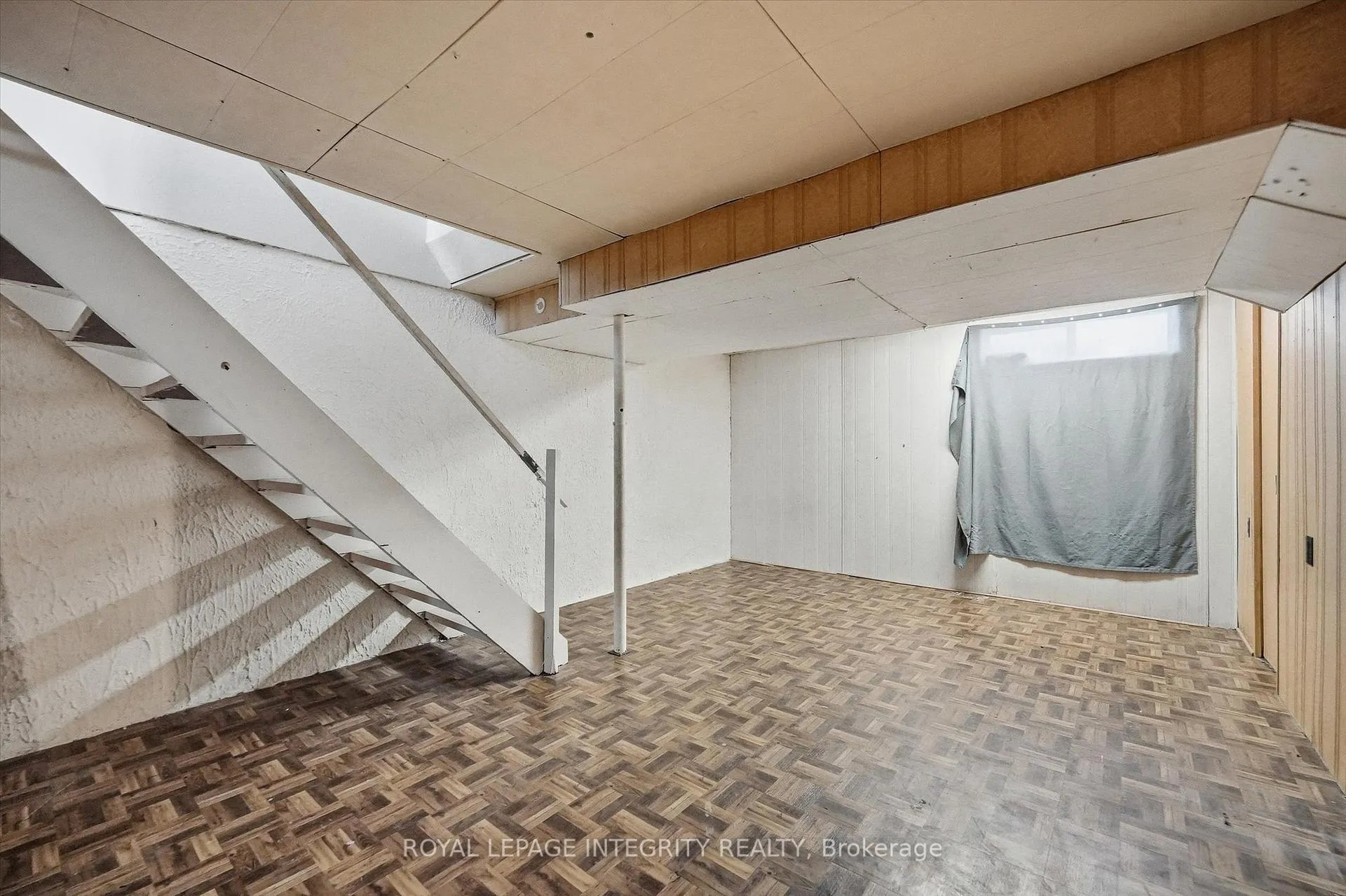 Photo 33 of 228 Millroad Way, Ottawa, Chatelaine Village — HOMEH