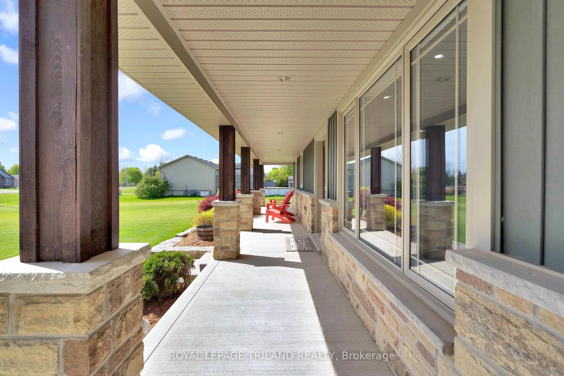 Photo 5 of 11603 Springfield Road, Aylmer — HOMEH