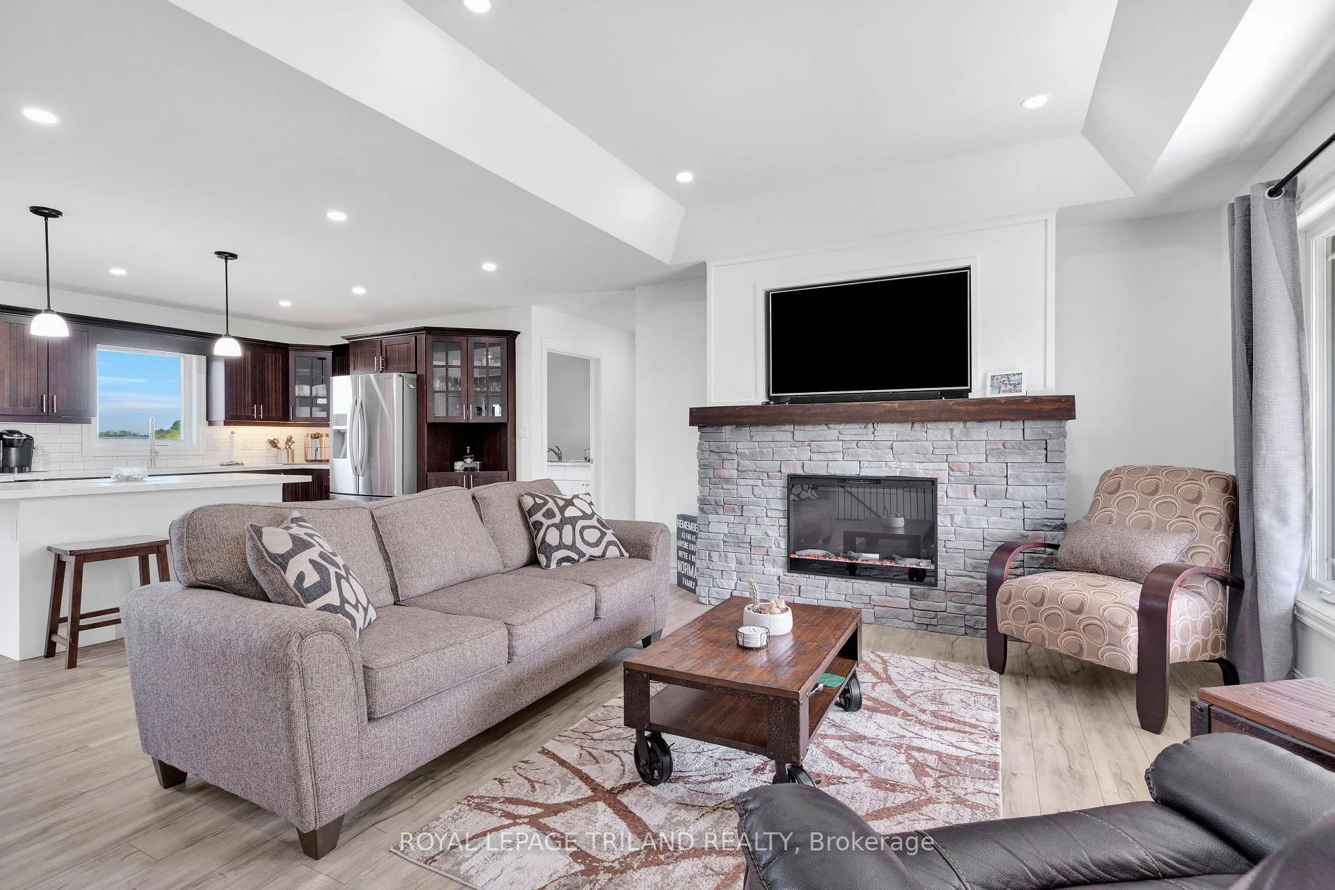 Photo 7 of 11603 Springfield Road, Aylmer — HOMEH