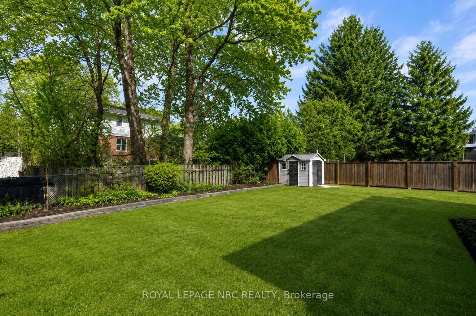 Photo 2 of 60 Millbridge Crescent, Pelham, Fonthill — HOMEH