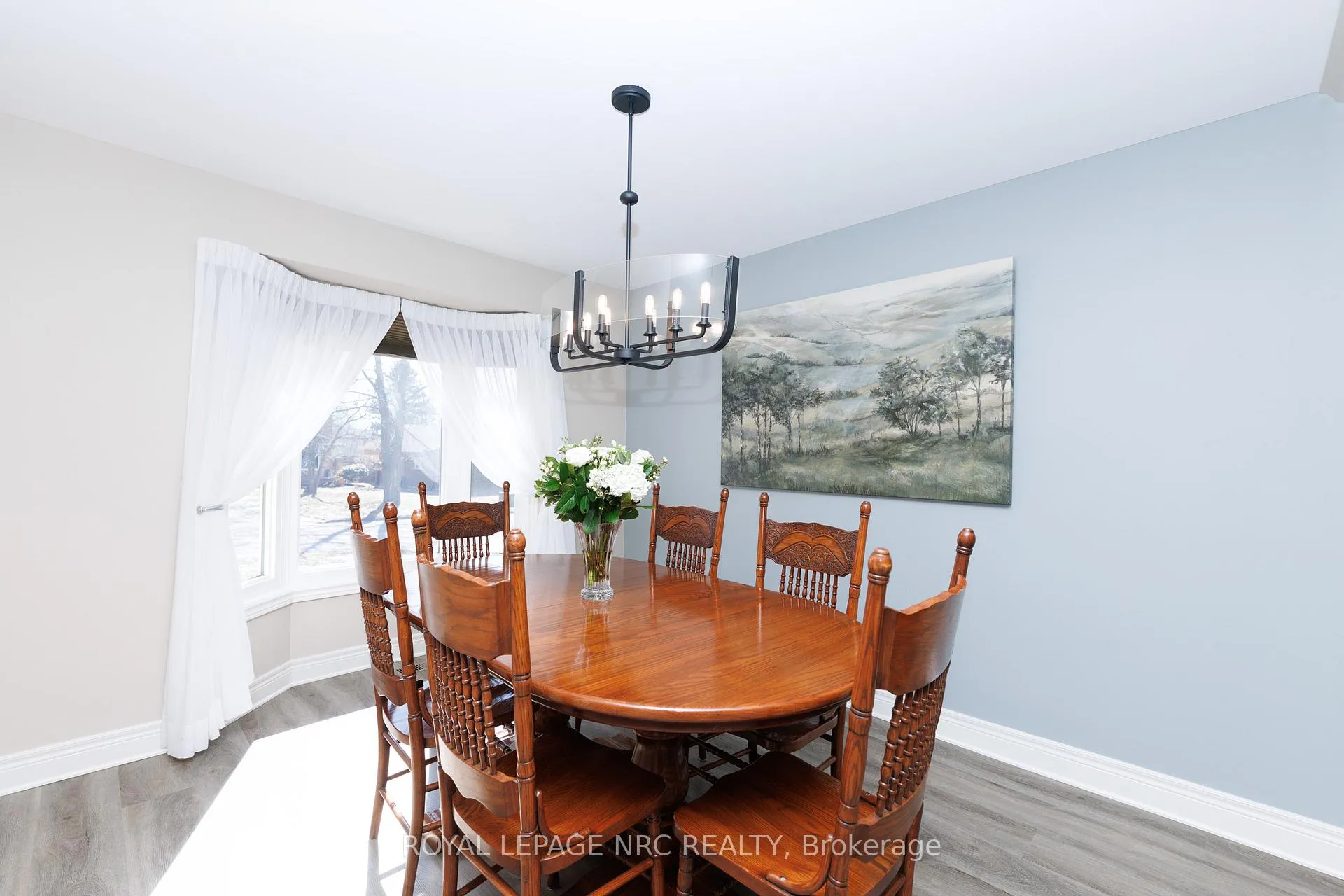 Photo 10 of 60 Millbridge Crescent, Pelham, Fonthill — HOMEH