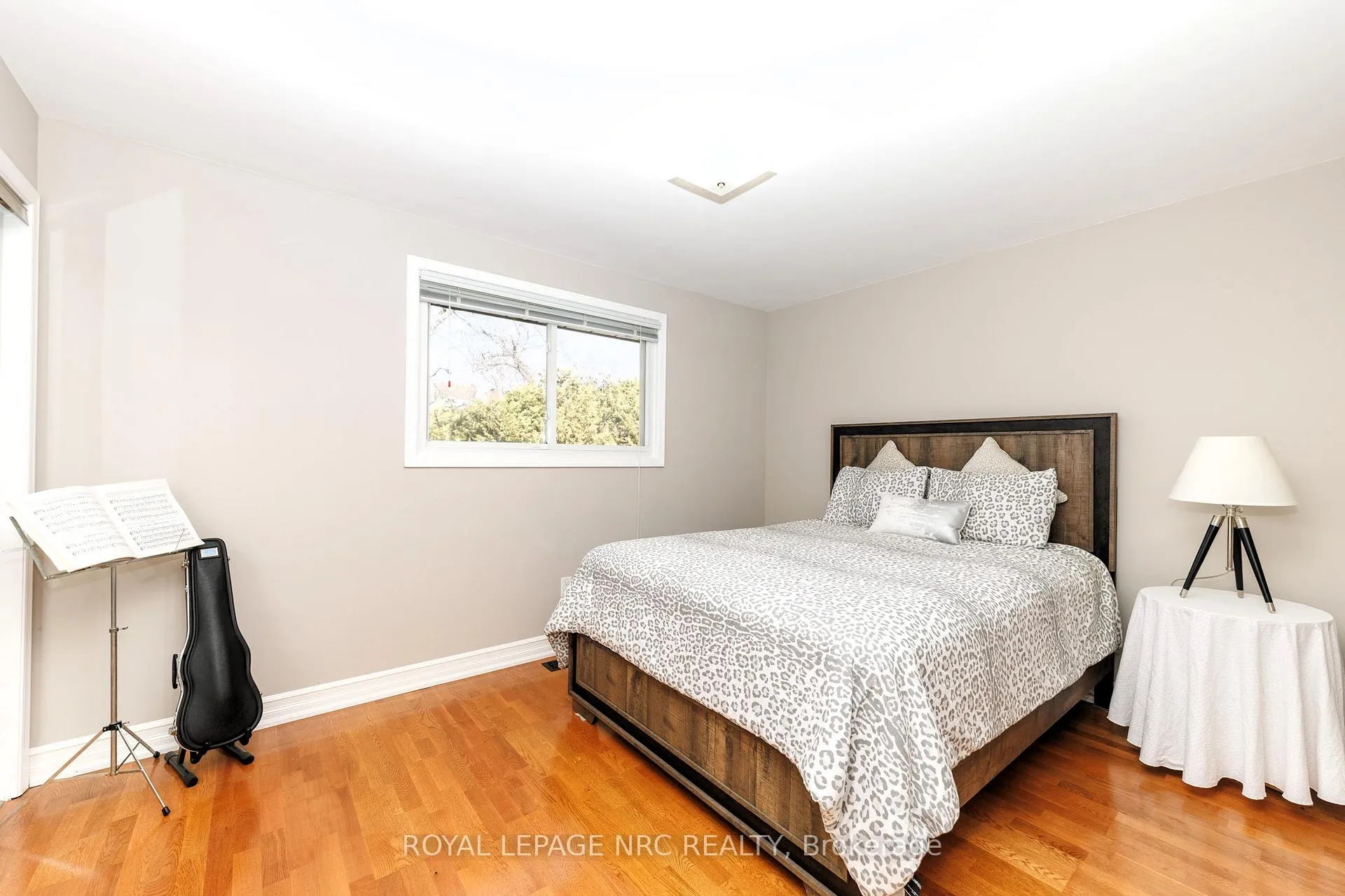 Photo 15 of 60 Millbridge Crescent, Pelham, Fonthill — HOMEH