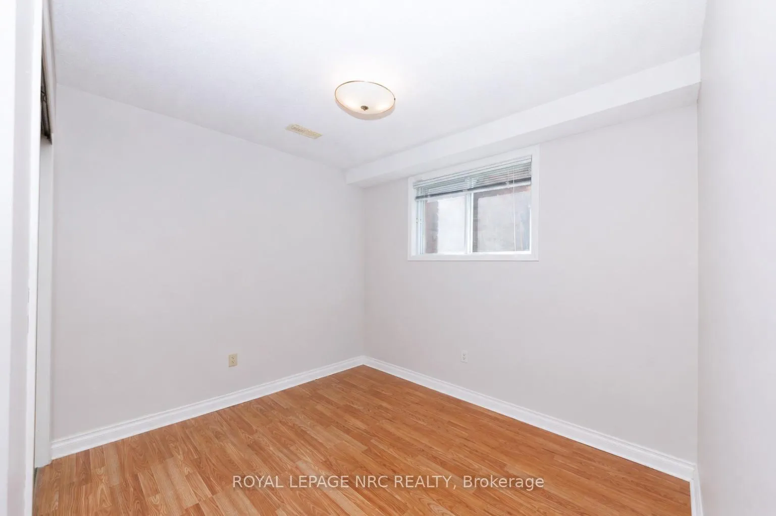 Photo 24 of 60 Millbridge Crescent, Pelham, Fonthill — HOMEH