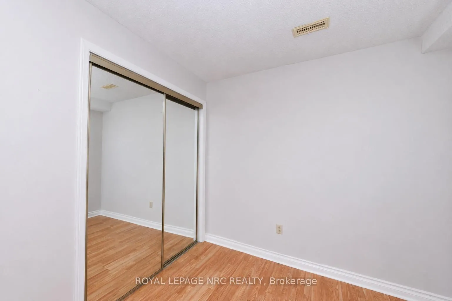 Photo 25 of 60 Millbridge Crescent, Pelham, Fonthill — HOMEH