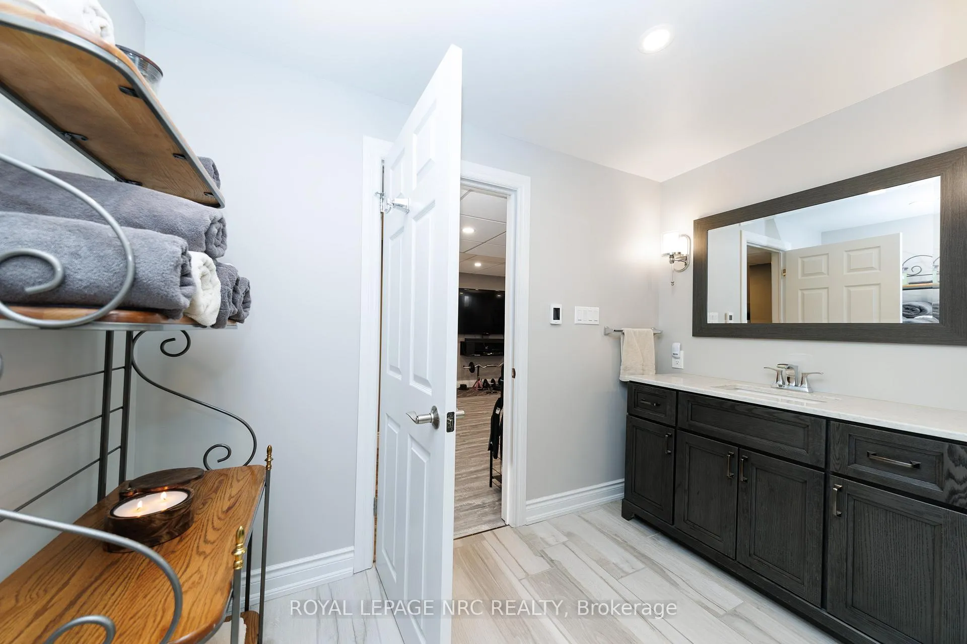 Photo 27 of 60 Millbridge Crescent, Pelham, Fonthill — HOMEH