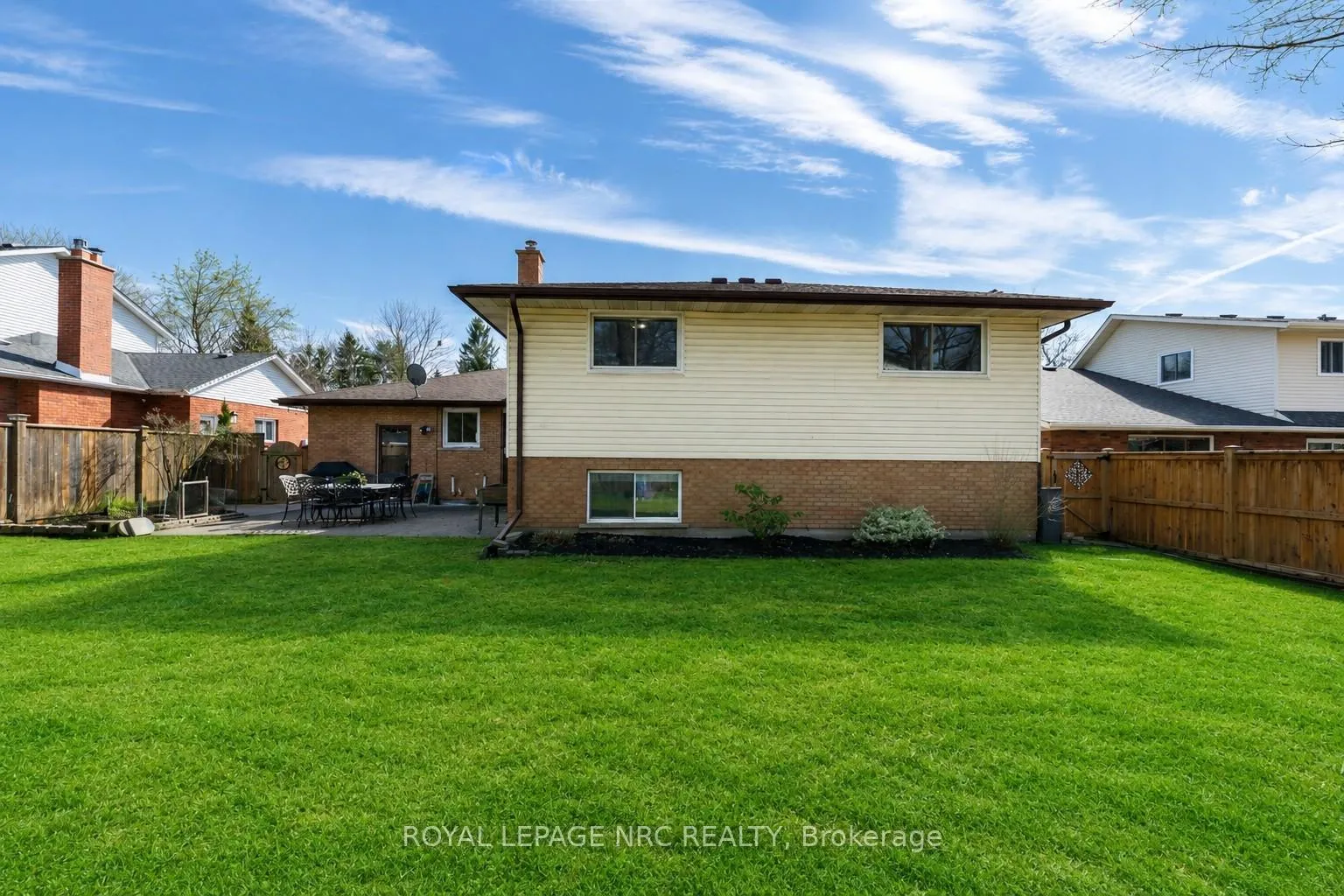 Photo 34 of 60 Millbridge Crescent, Pelham, Fonthill — HOMEH