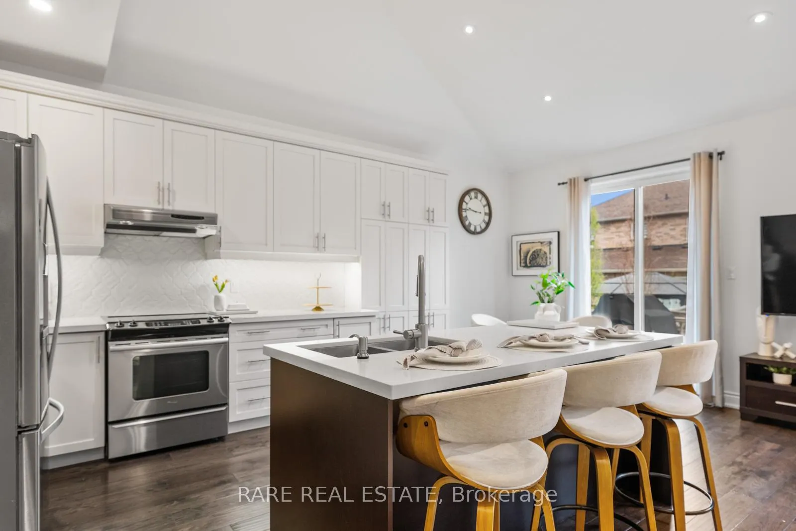 Photo 4 of 97 Toscana Road, Vaughan, Sonoma Heights — HOMEH