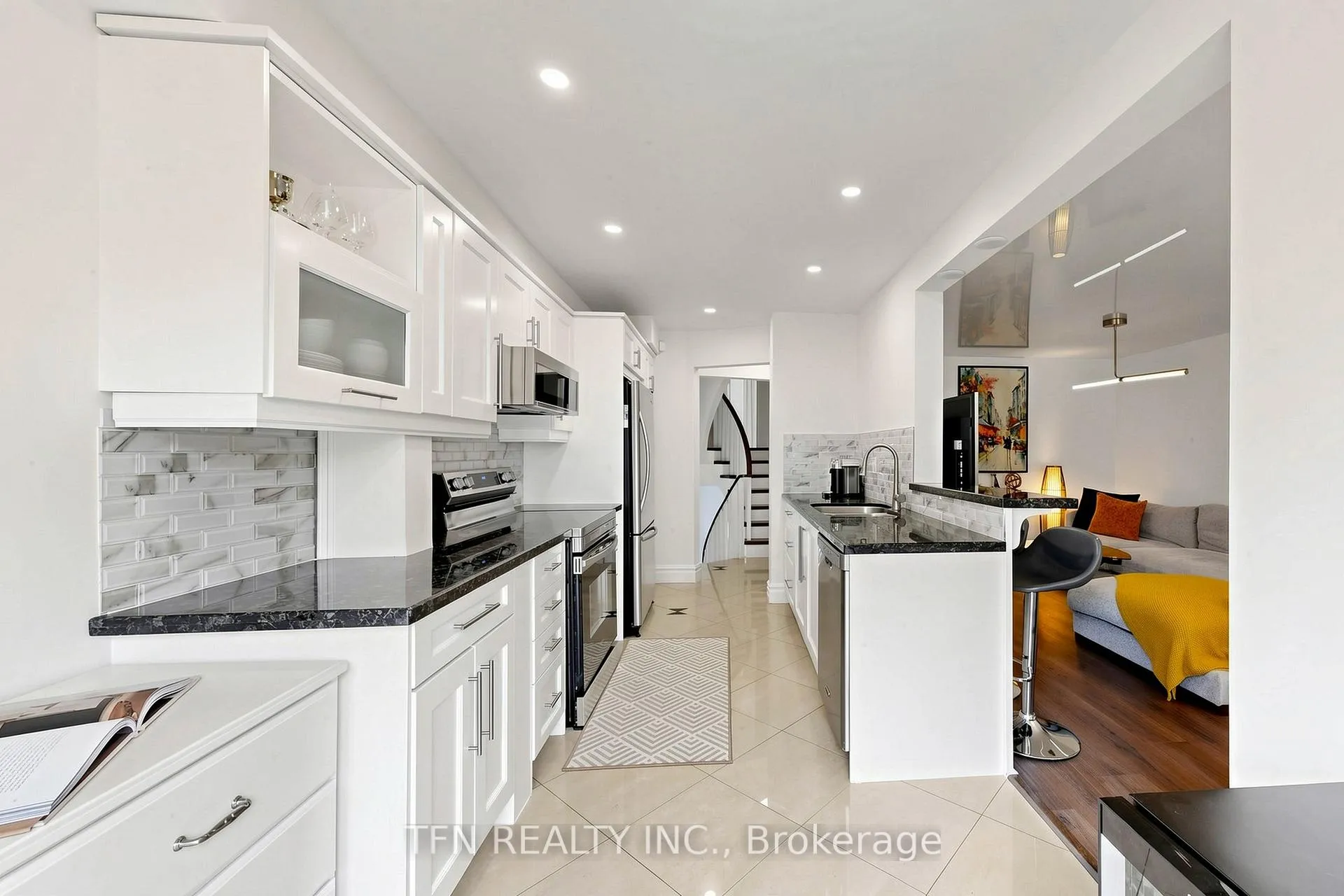 Photo 11 of Unit 58, 48 Beaumont Place, Vaughan, Uplands — HOMEH