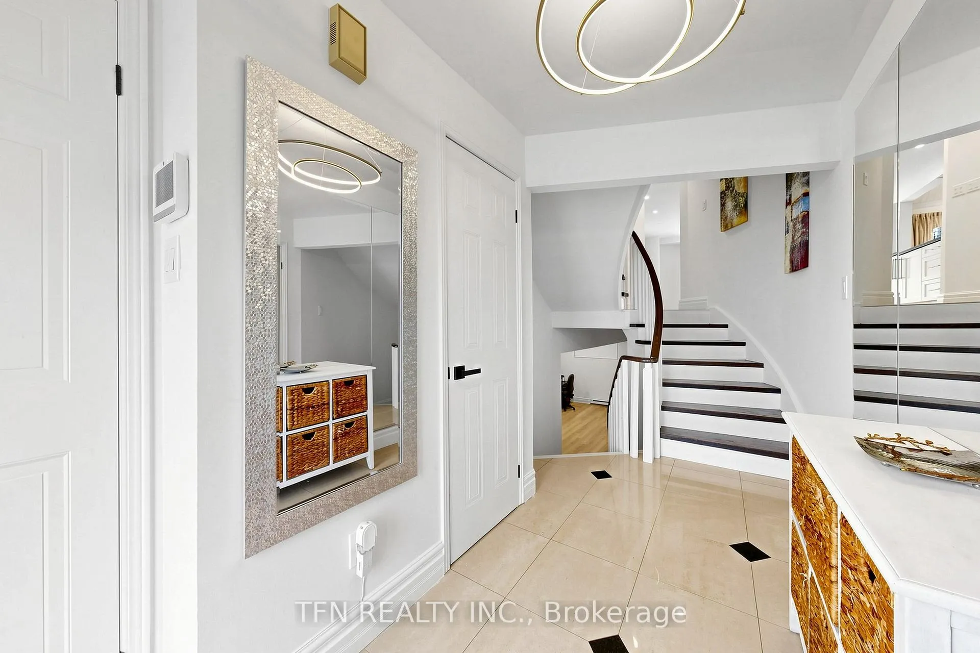 Photo 13 of Unit 58, 48 Beaumont Place, Vaughan, Uplands — HOMEH