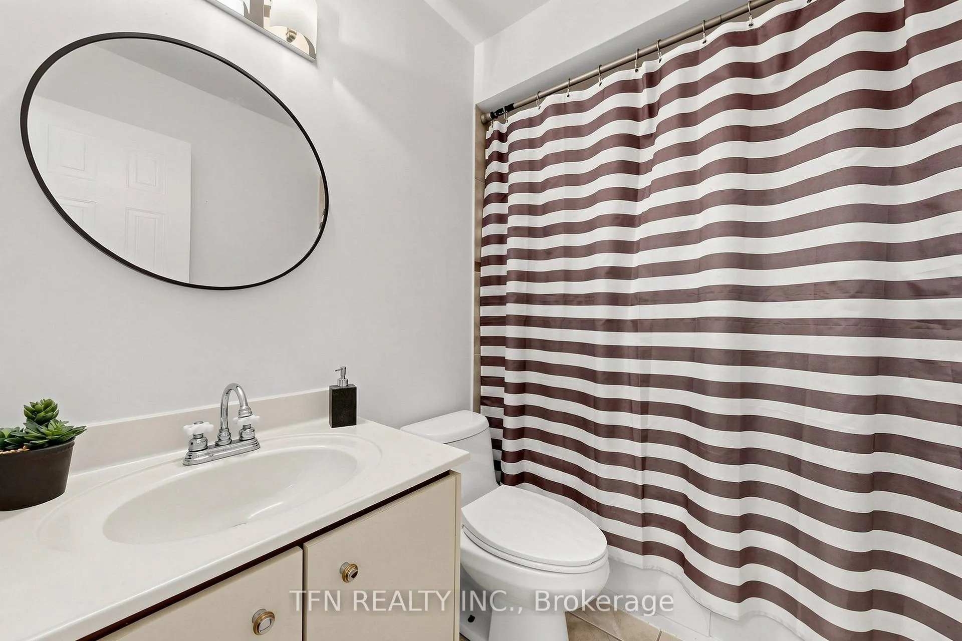 Photo 21 of Unit 58, 48 Beaumont Place, Vaughan, Uplands — HOMEH
