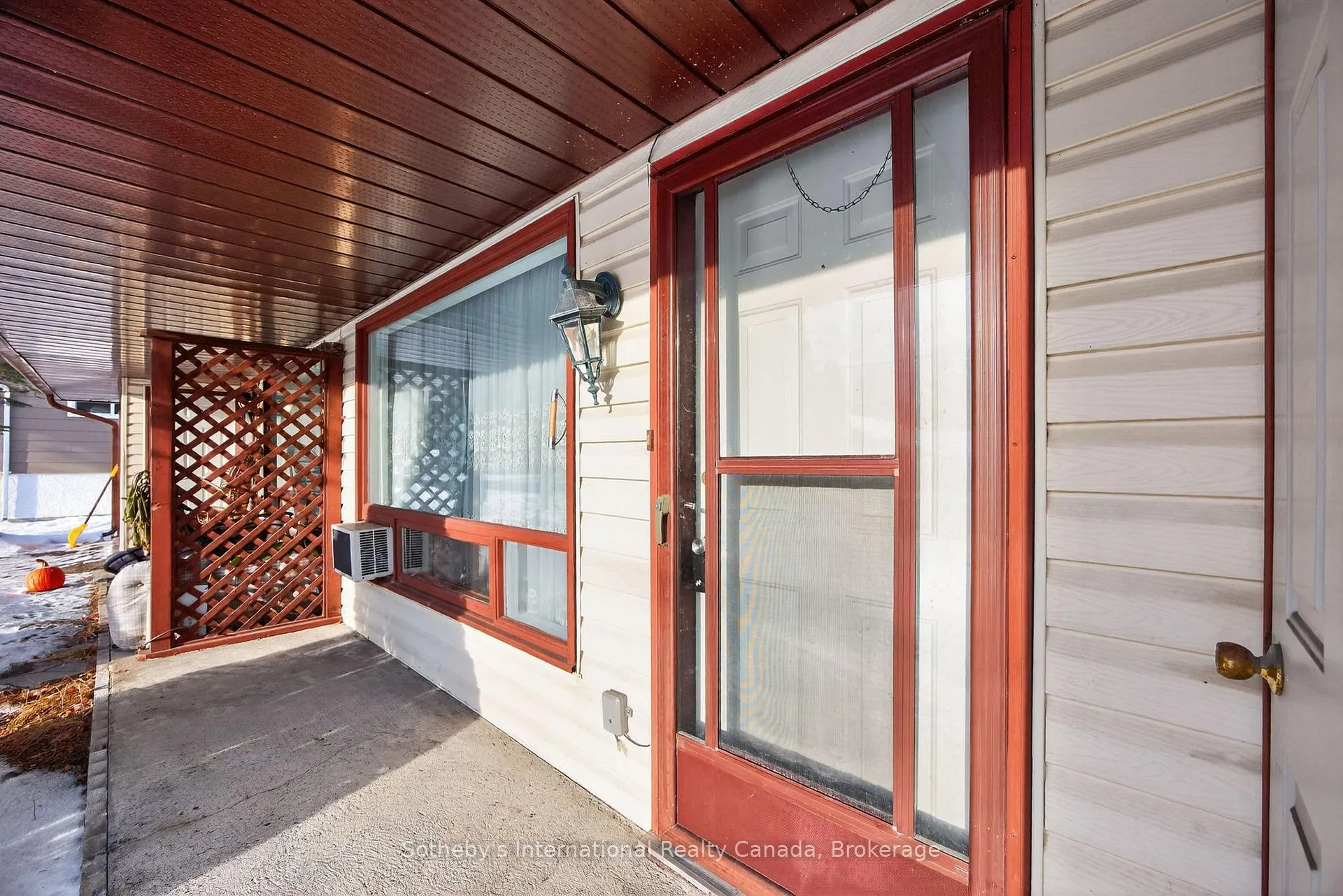 Photo 3 of 125 Taylor Road, Bracebridge, Macaulay — HOMEH