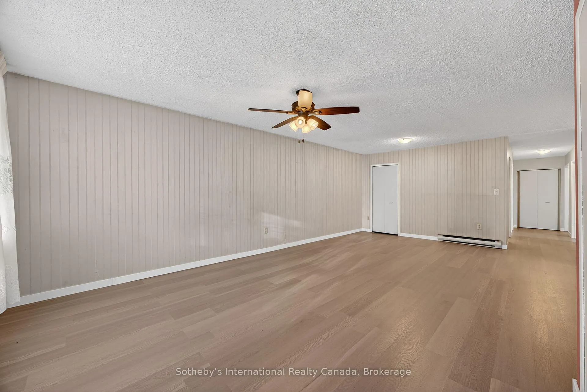 Photo 5 of 125 Taylor Road, Bracebridge, Macaulay — HOMEH