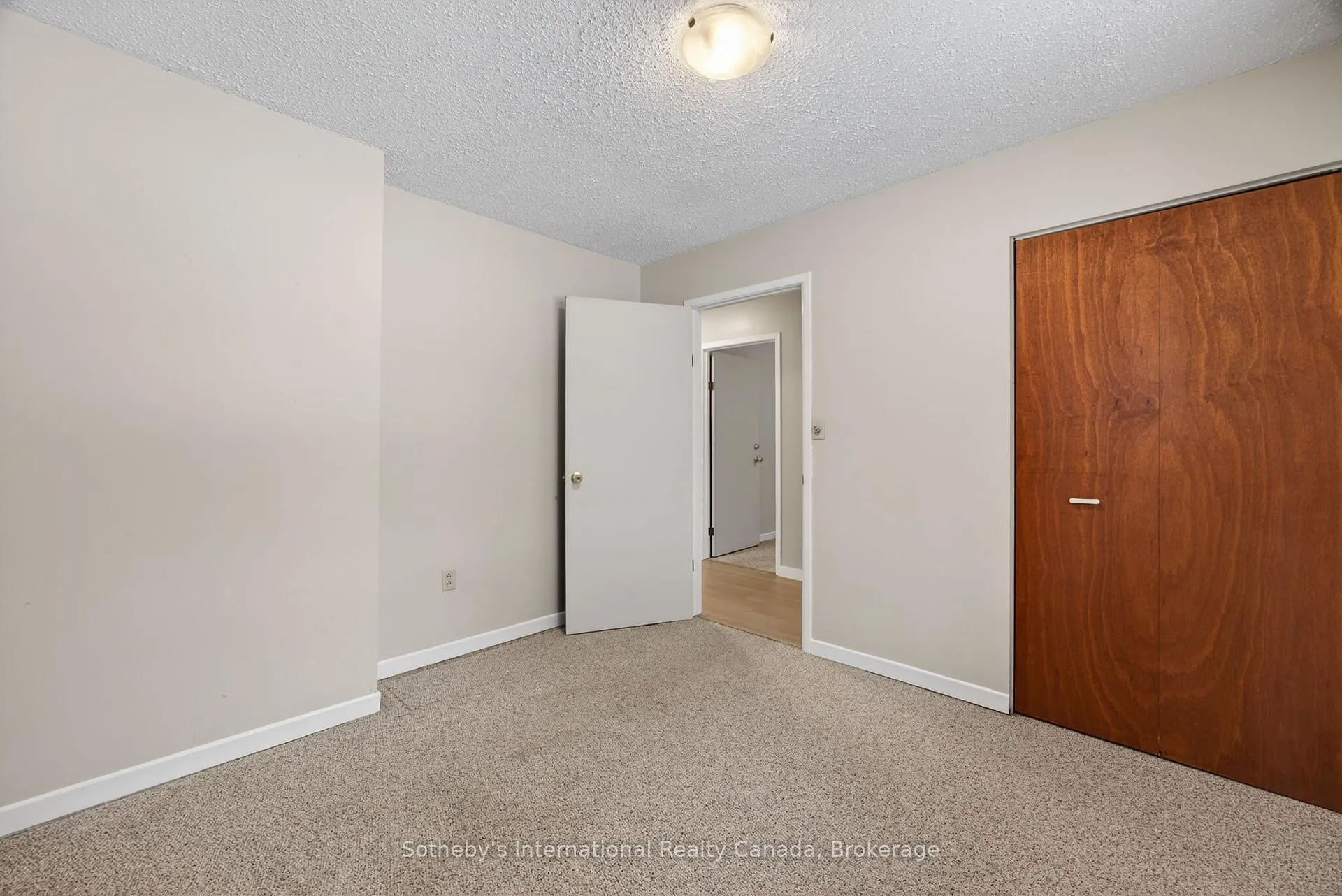 Photo 26 of 125 Taylor Road, Bracebridge, Macaulay — HOMEH