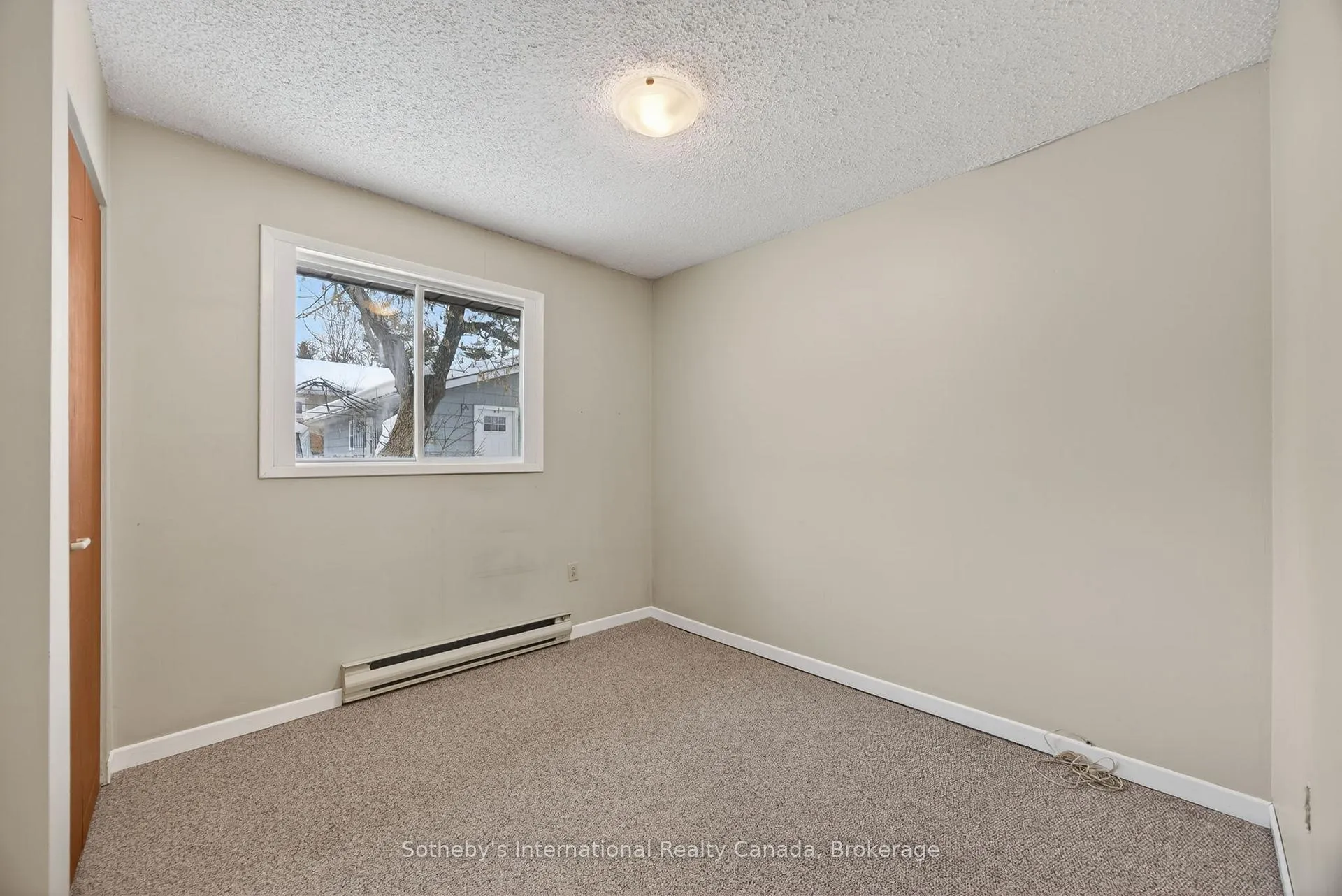 Photo 27 of 125 Taylor Road, Bracebridge, Macaulay — HOMEH