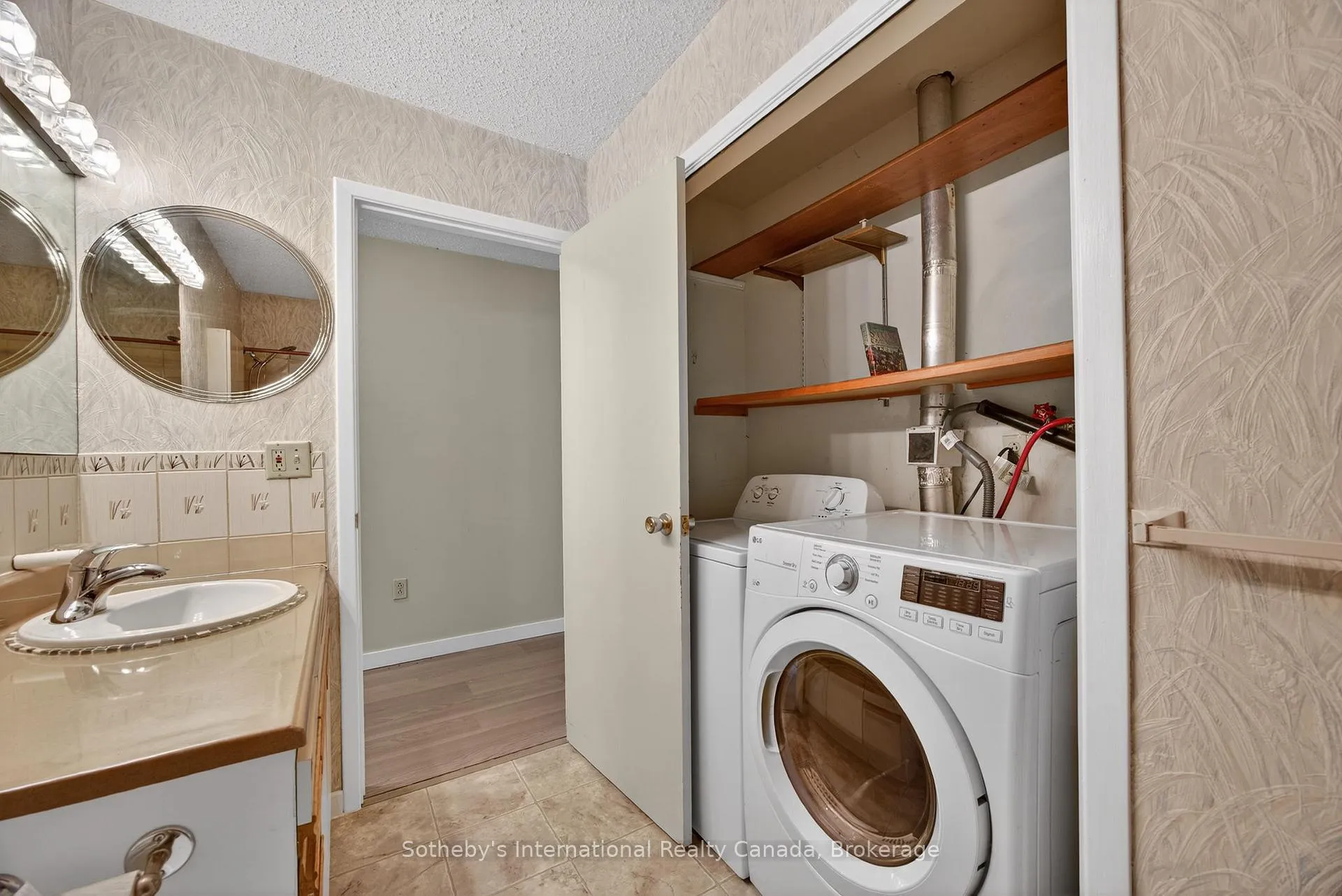 Photo 31 of 125 Taylor Road, Bracebridge, Macaulay — HOMEH