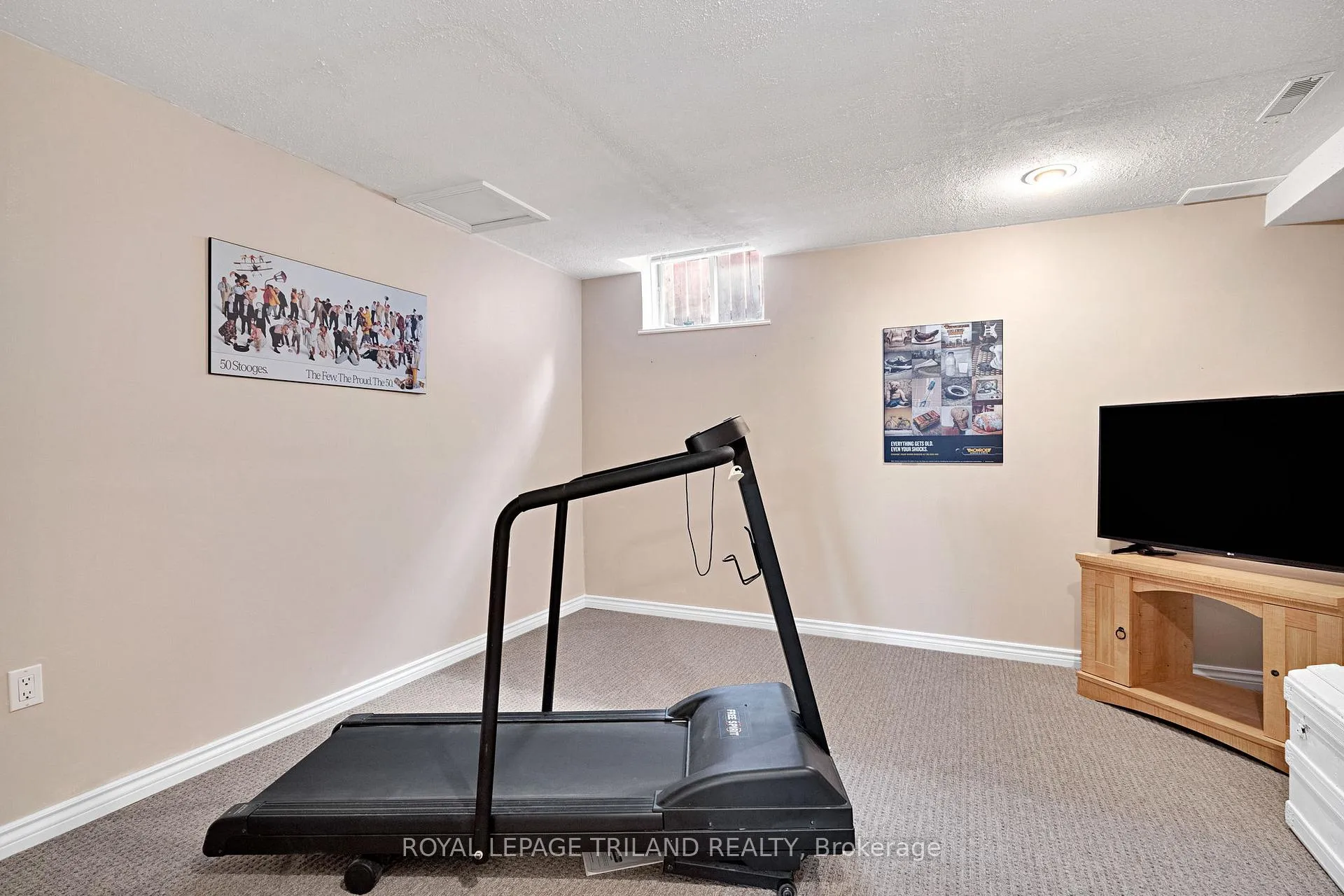 Photo 33 of 998 Gabor Street, London, South L — HOMEH