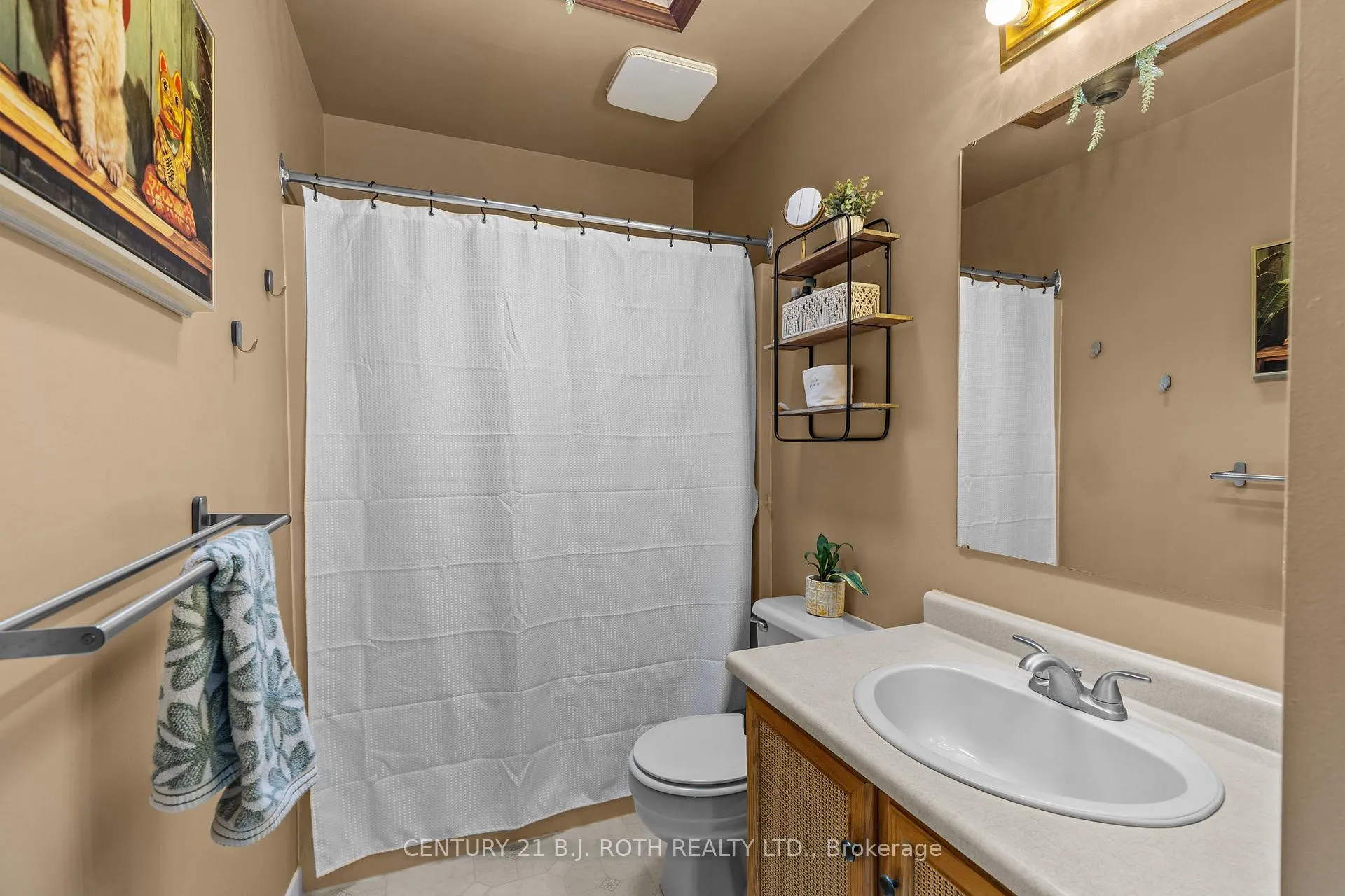 Photo 13 of 197 Westmount Drive S, Orillia — HOMEH