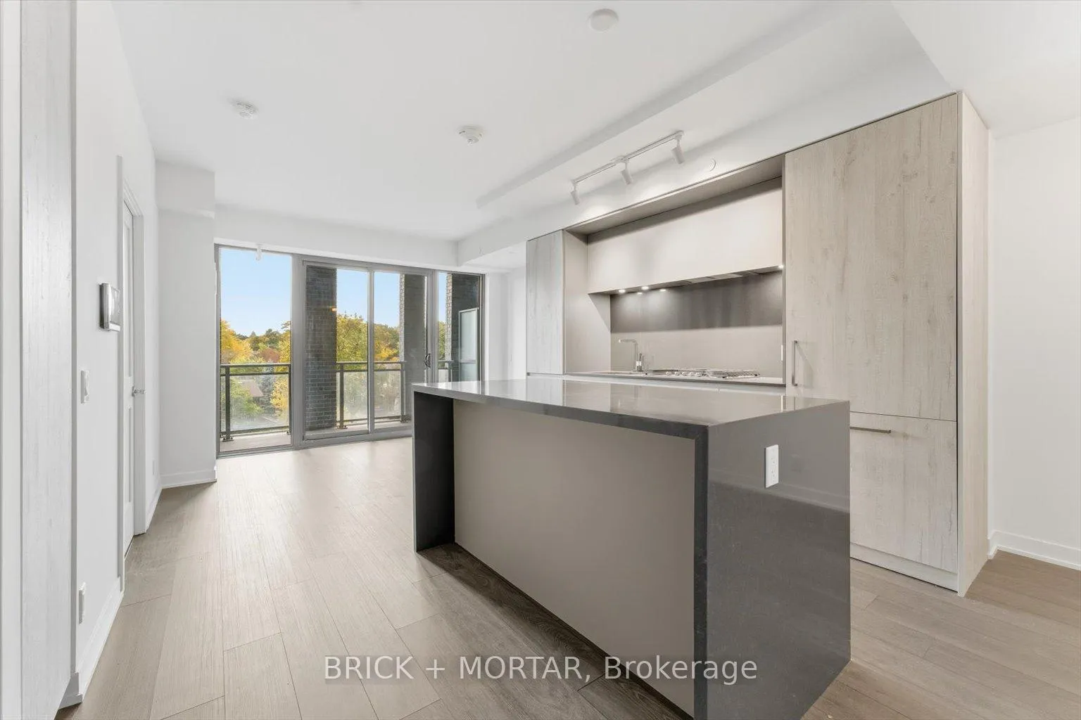 Photo of Unit 301, 1 Hillsdale Avenue W