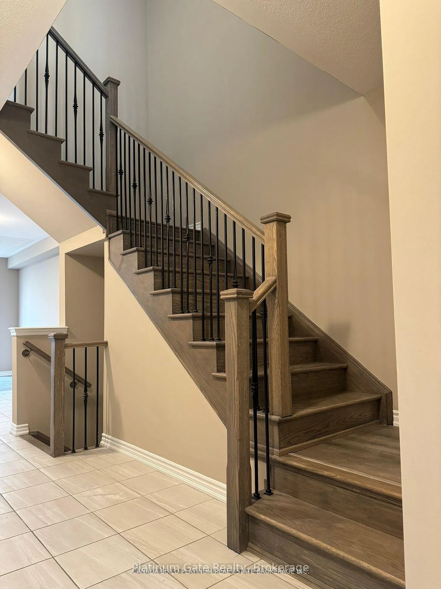 Photo 8 of 2259 Grainger Loop, Innisfil, Alcona — HOMEH