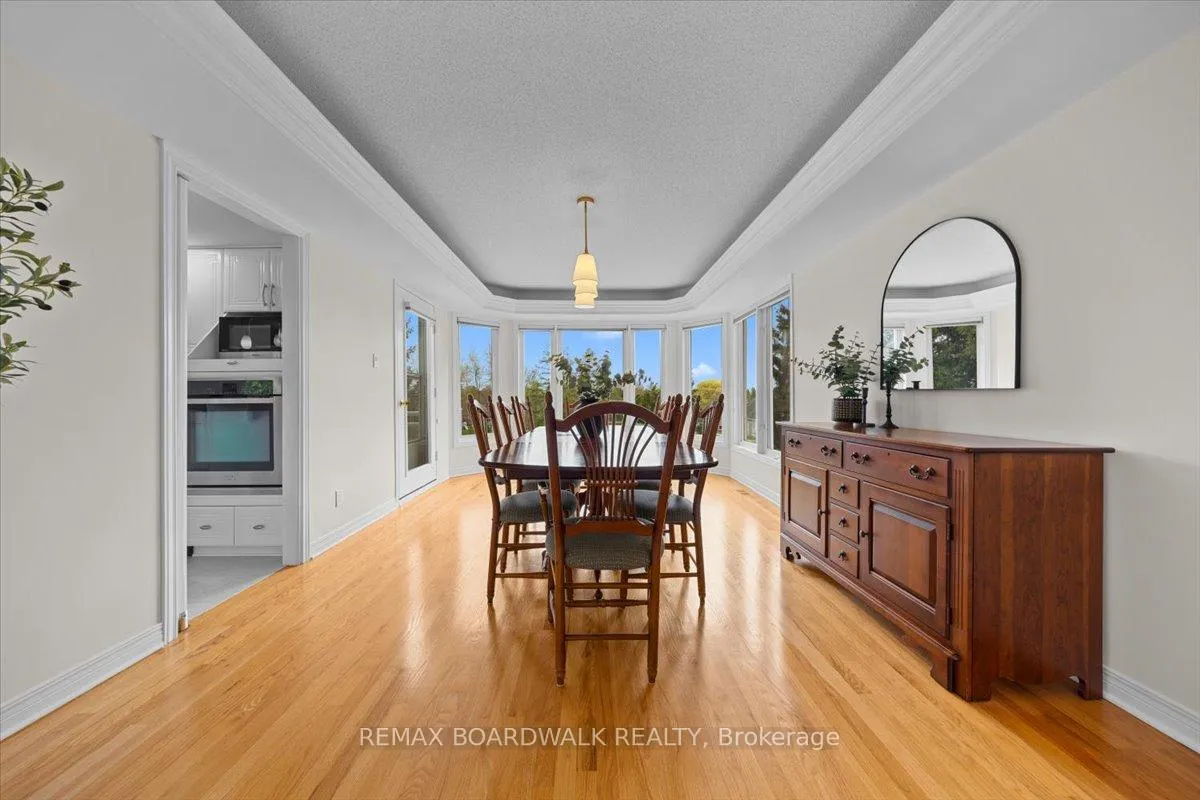 Photo 13 of 1520 Royal Orchard Drive, Ottawa, Cumberland Estates — HOMEH
