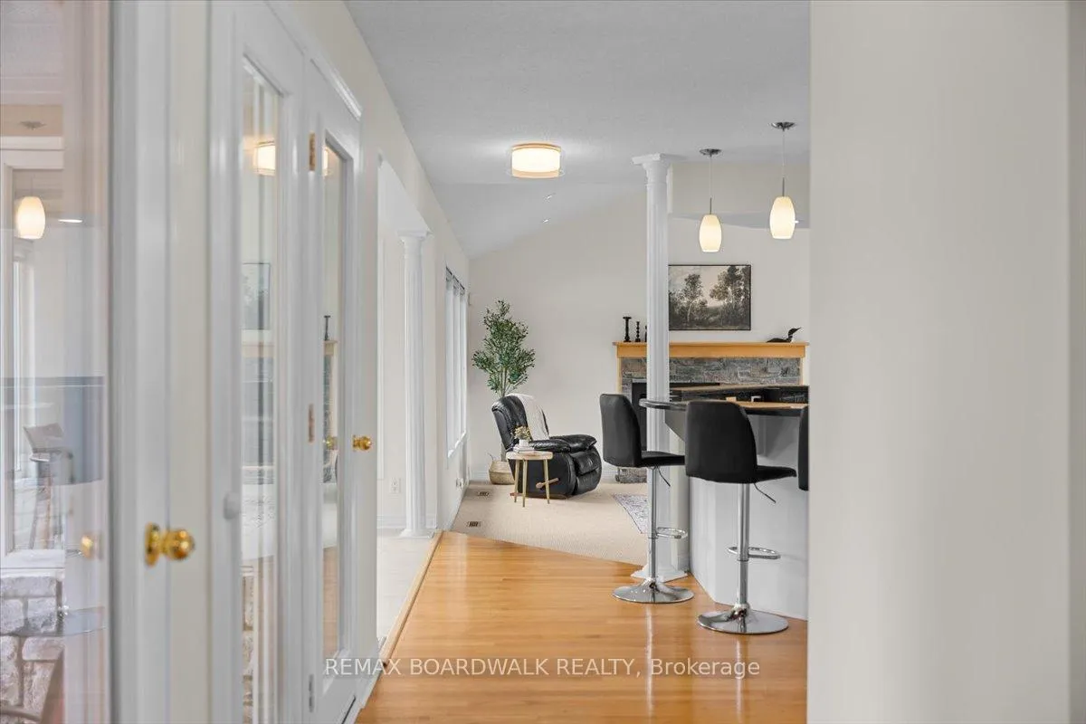 Photo 16 of 1520 Royal Orchard Drive, Ottawa, Cumberland Estates — HOMEH