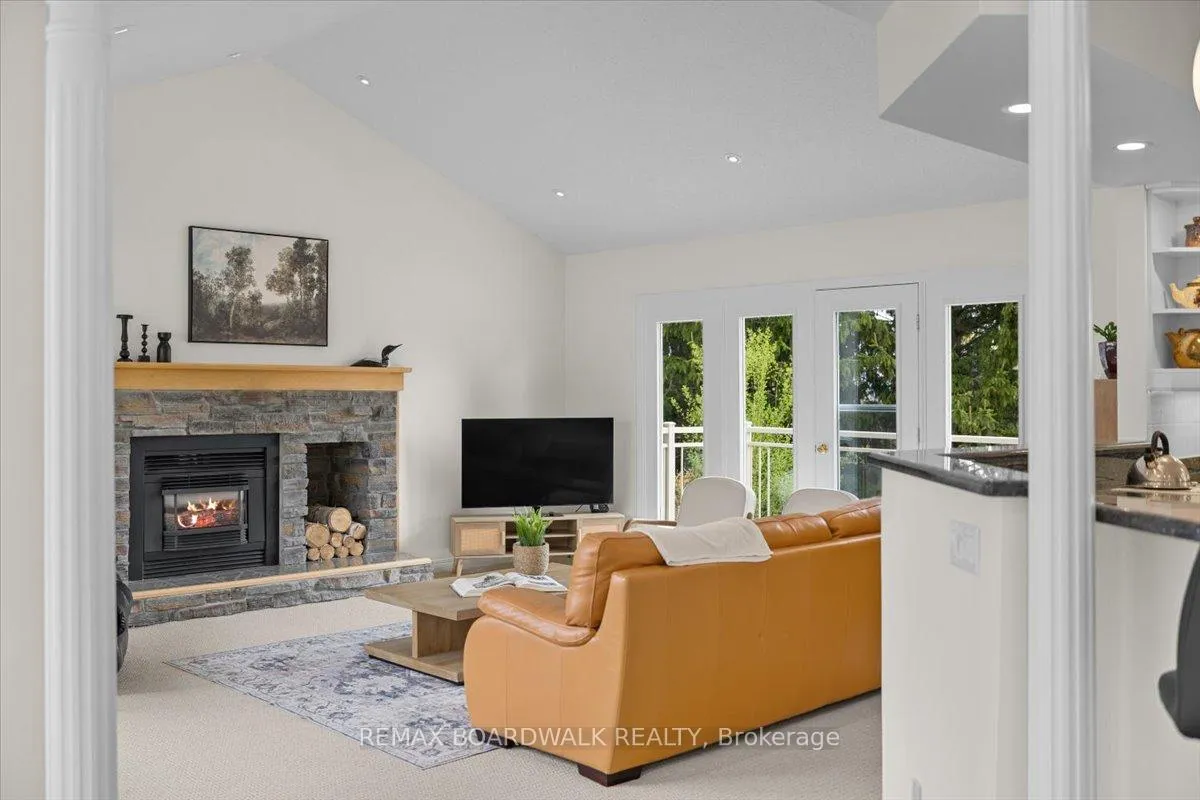 Photo 24 of 1520 Royal Orchard Drive, Ottawa, Cumberland Estates — HOMEH
