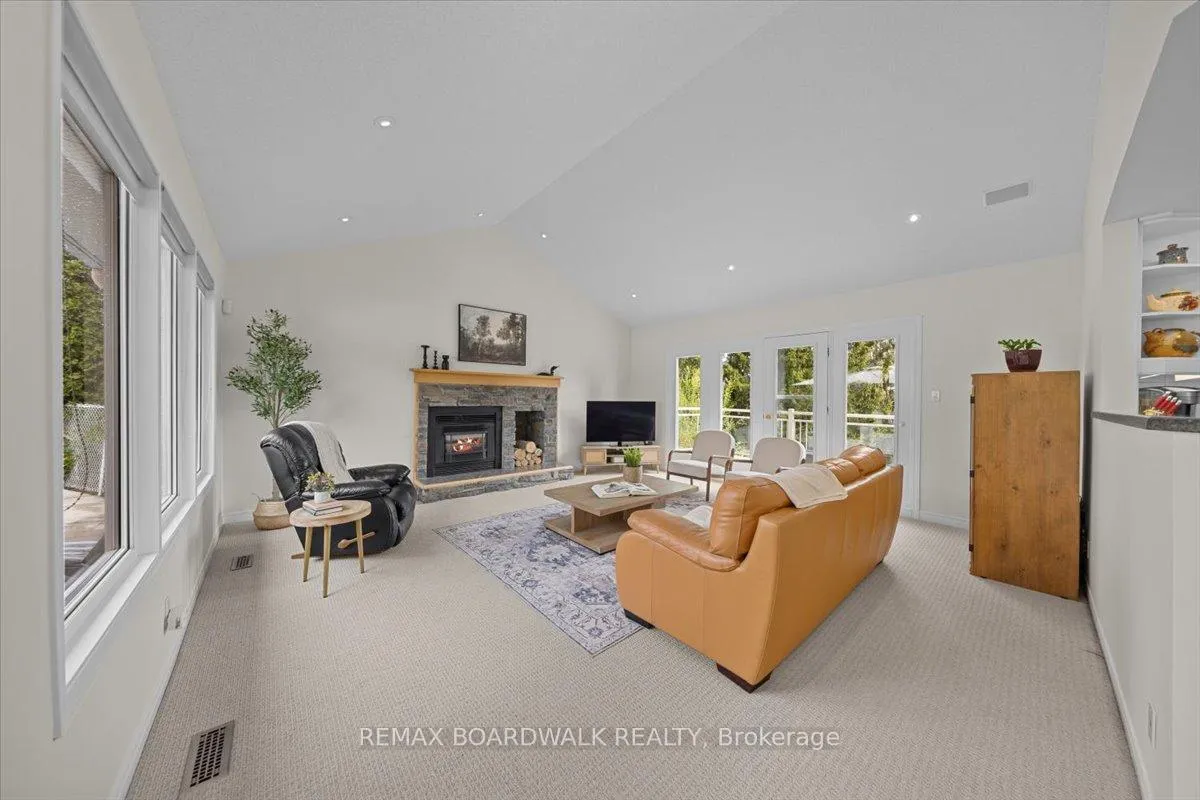 Photo 25 of 1520 Royal Orchard Drive, Ottawa, Cumberland Estates — HOMEH