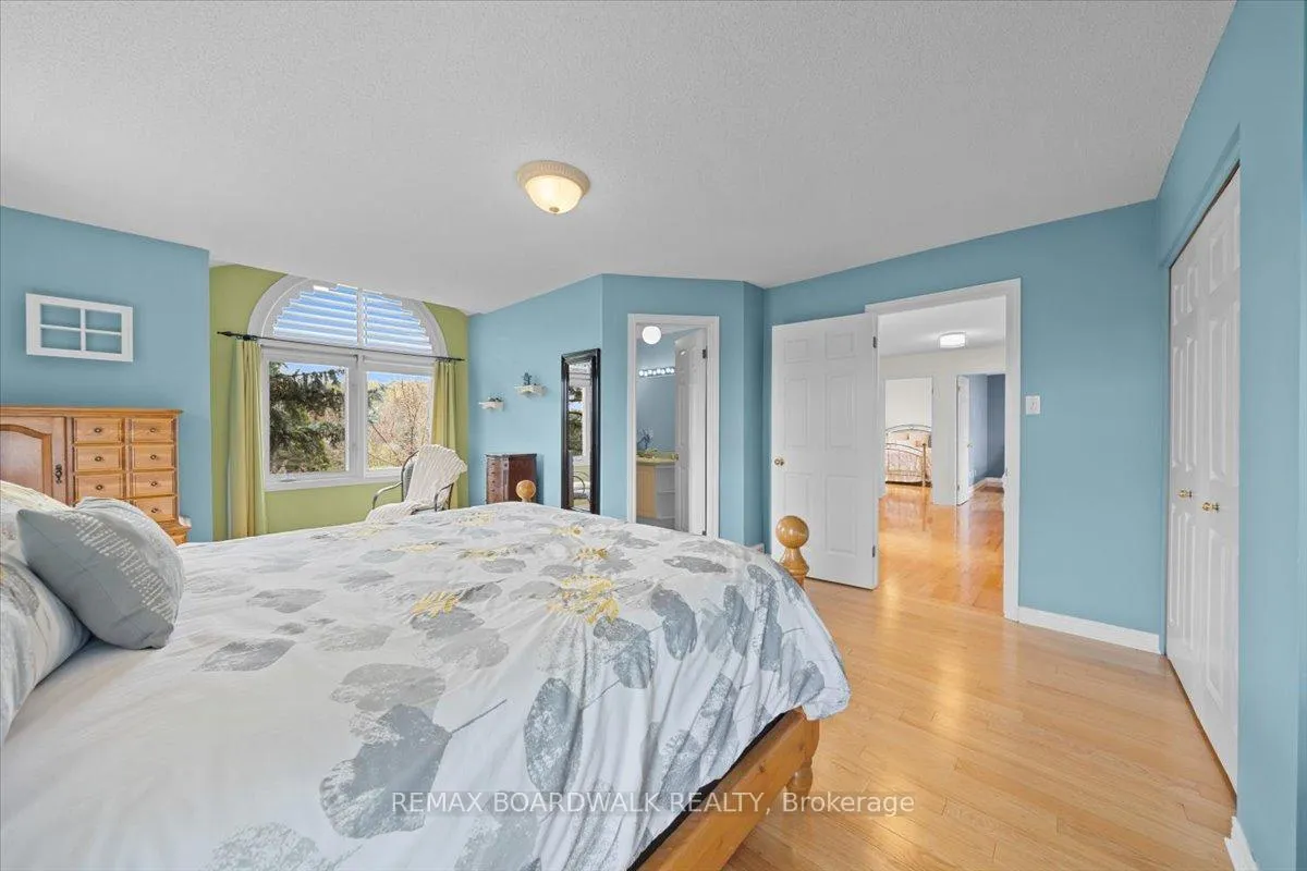 Photo 35 of 1520 Royal Orchard Drive, Ottawa, Cumberland Estates — HOMEH